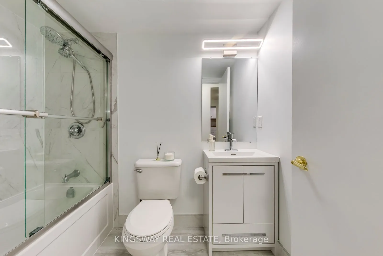 145 Hillcrest Avenue, #110