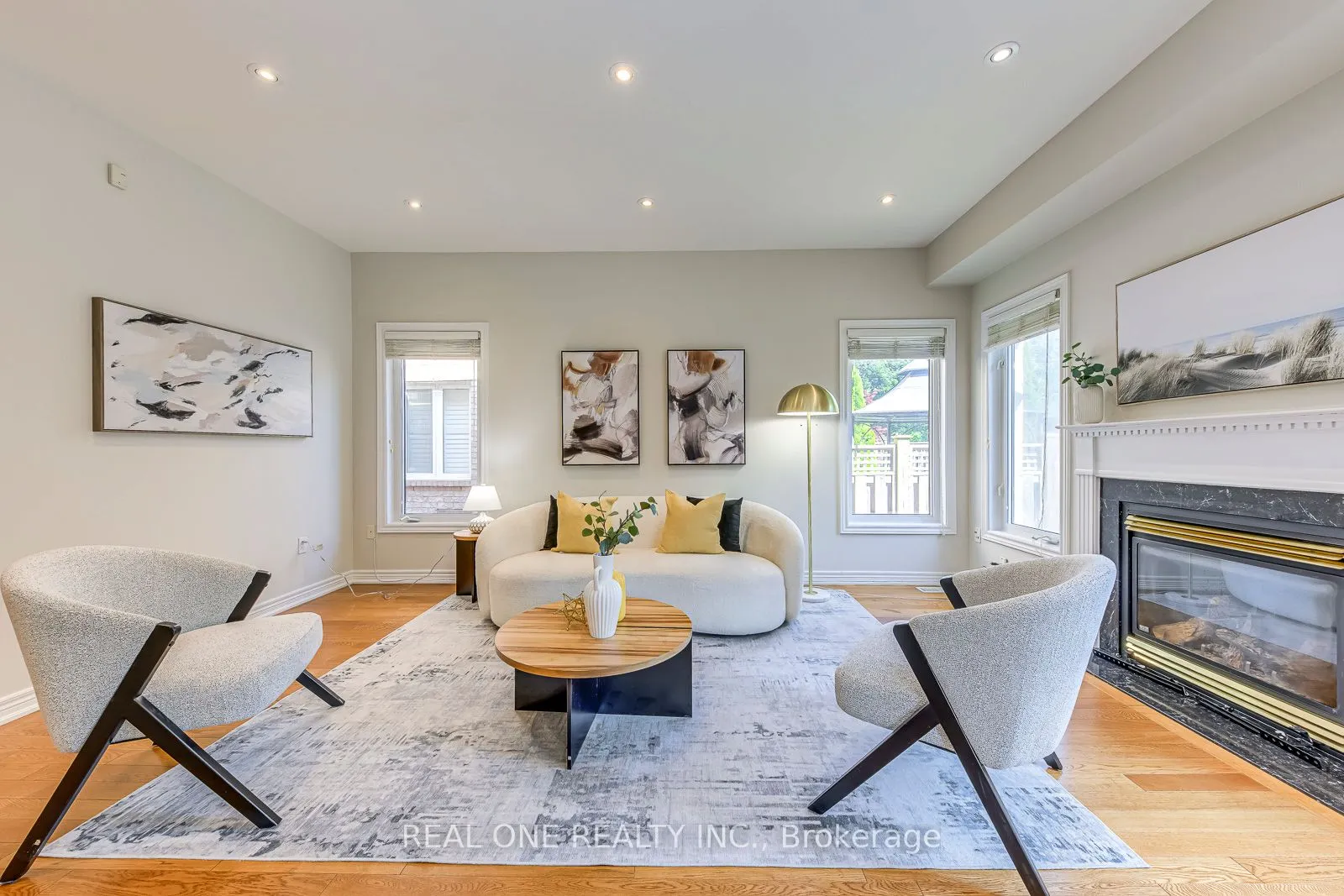 2337 Hilda Drive