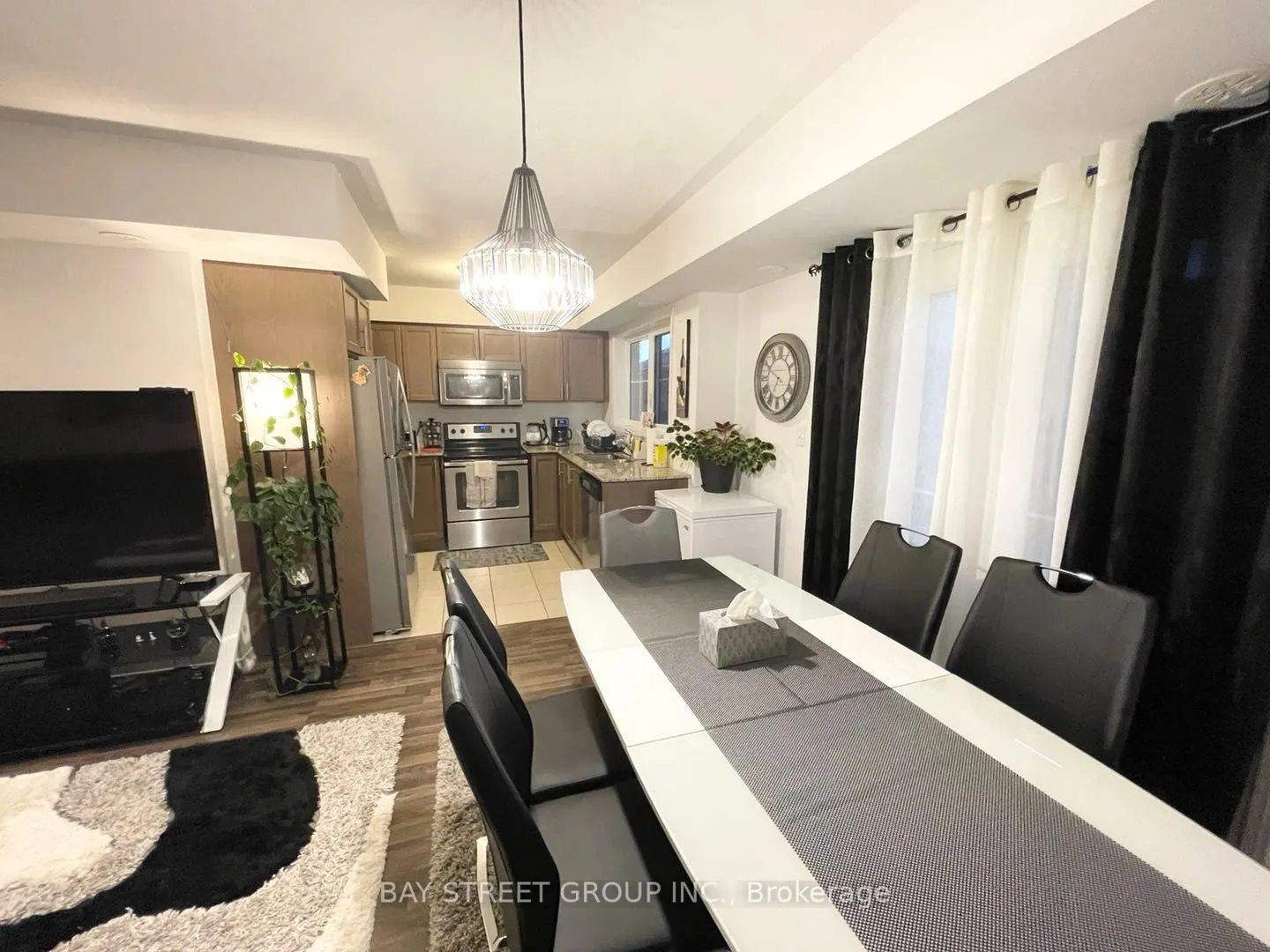 2484 Post Road, #27