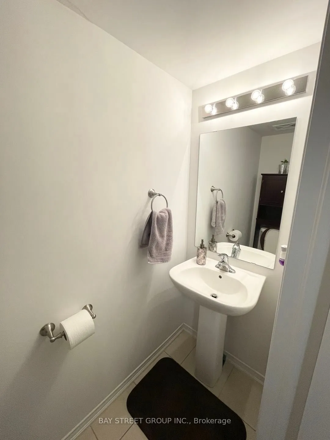 2484 Post Road, #27