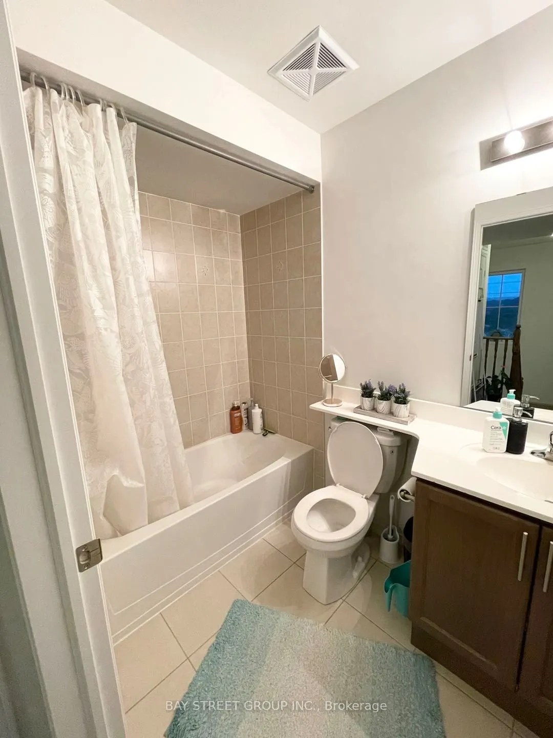 2484 Post Road, #27