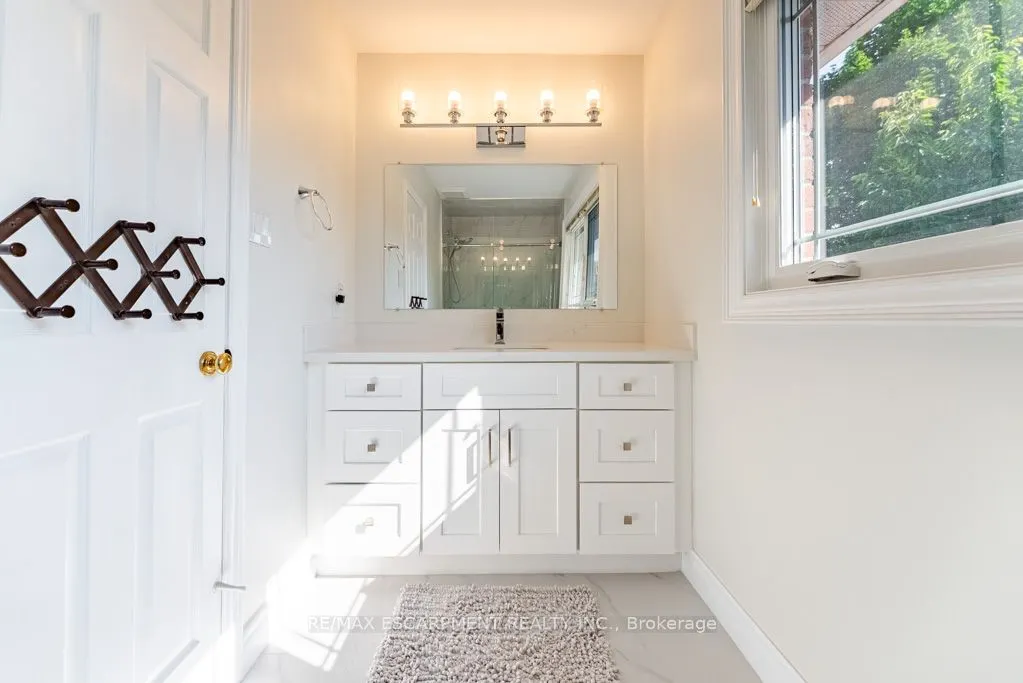 3036 Swansea Drive