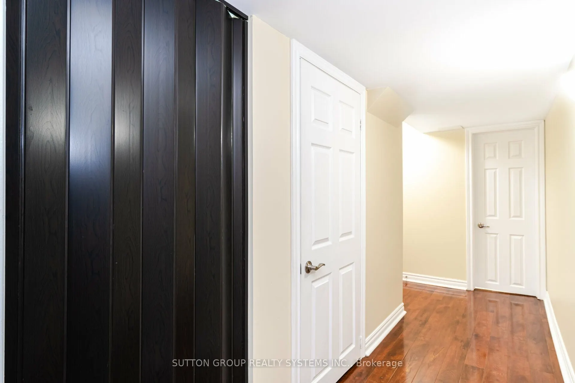 8 Poplar Plains Road, #LOWER