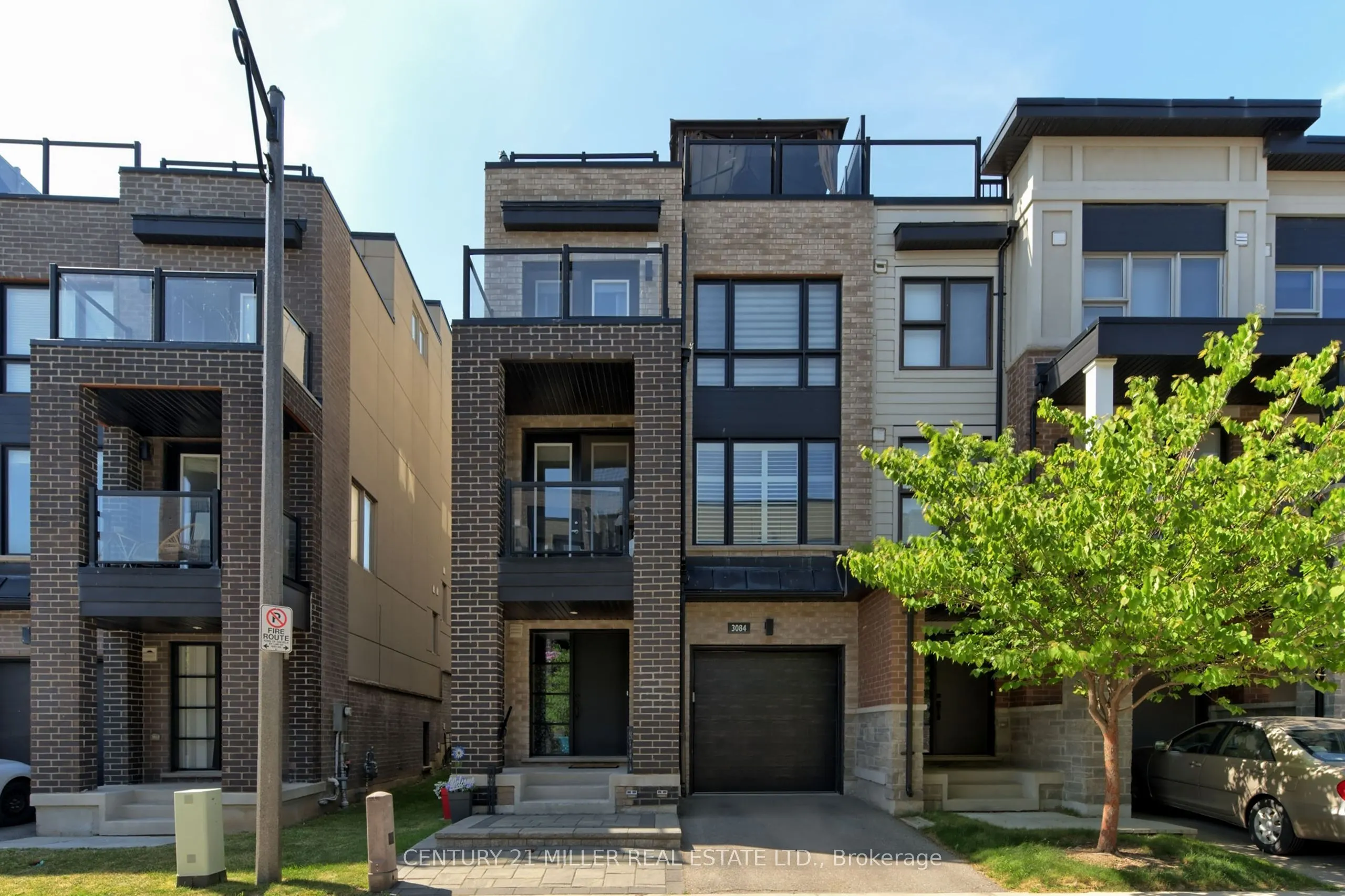 3084 Cascade Common