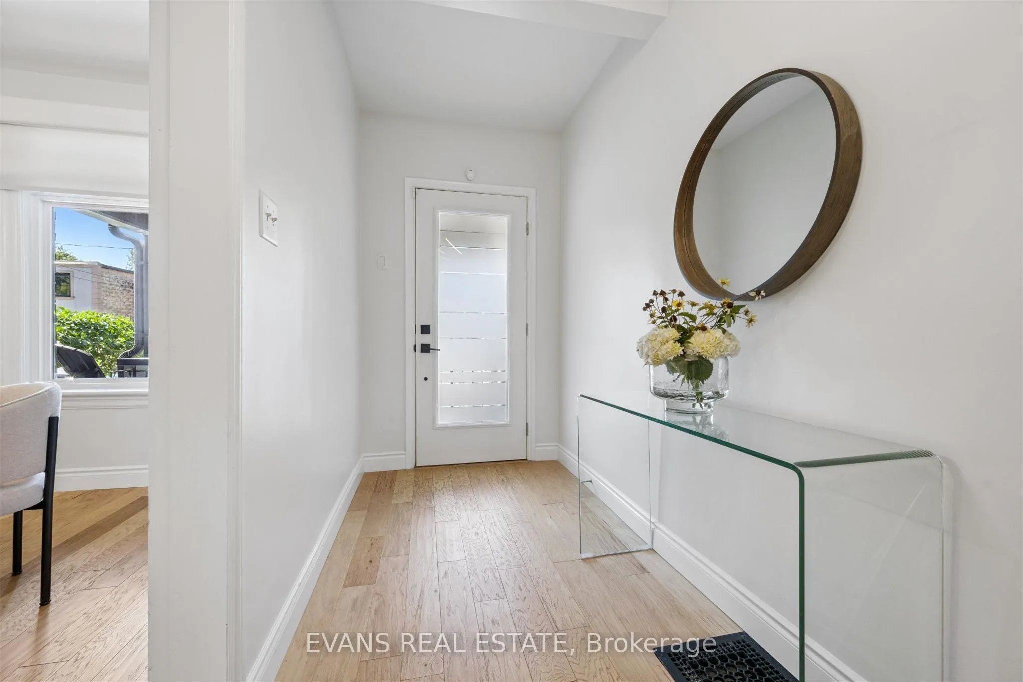 25 Uxbridge Avenue