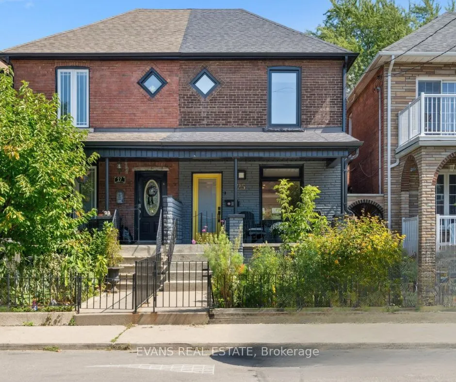 25 Uxbridge Avenue