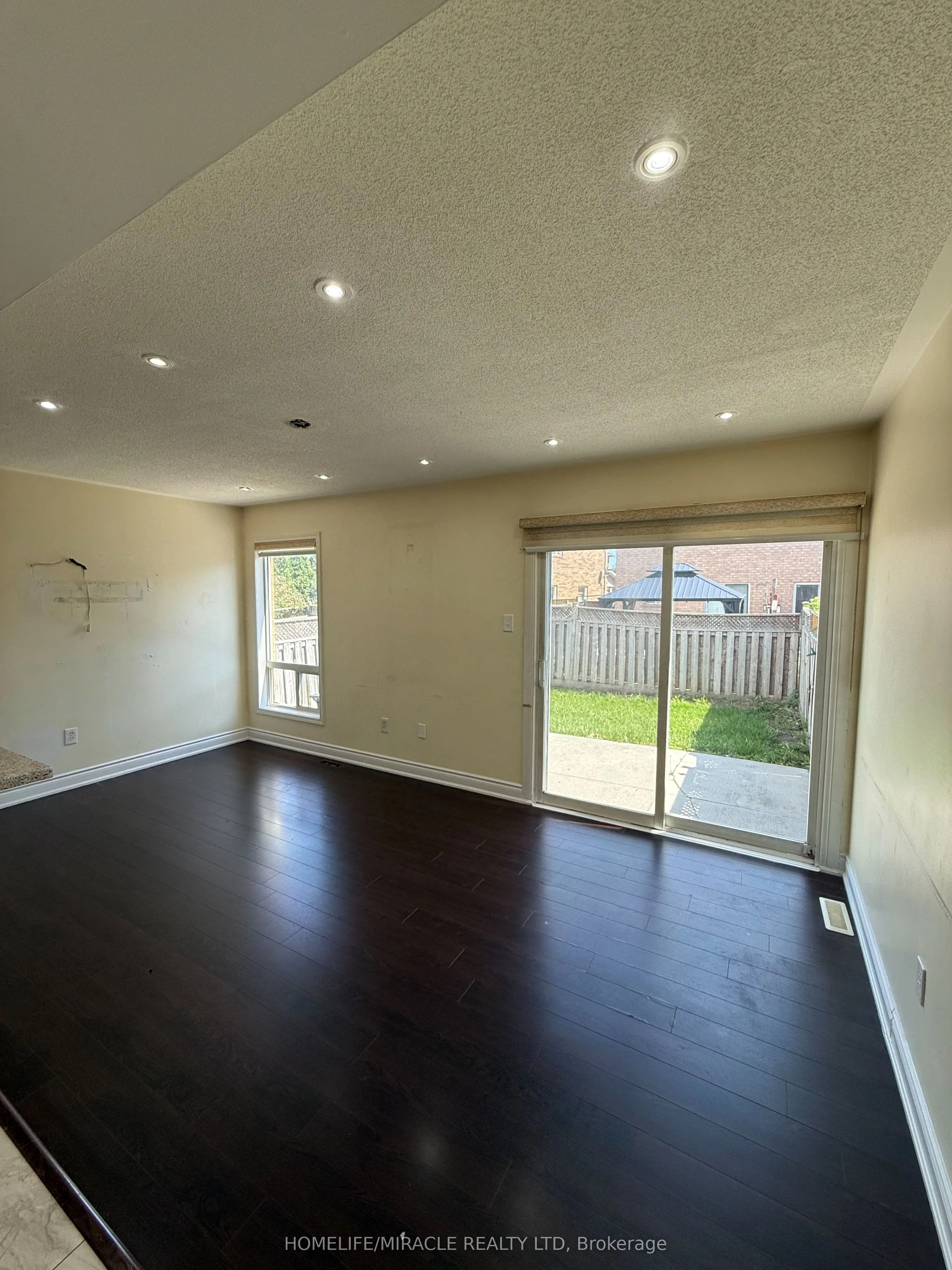 19 Garibaldi Drive