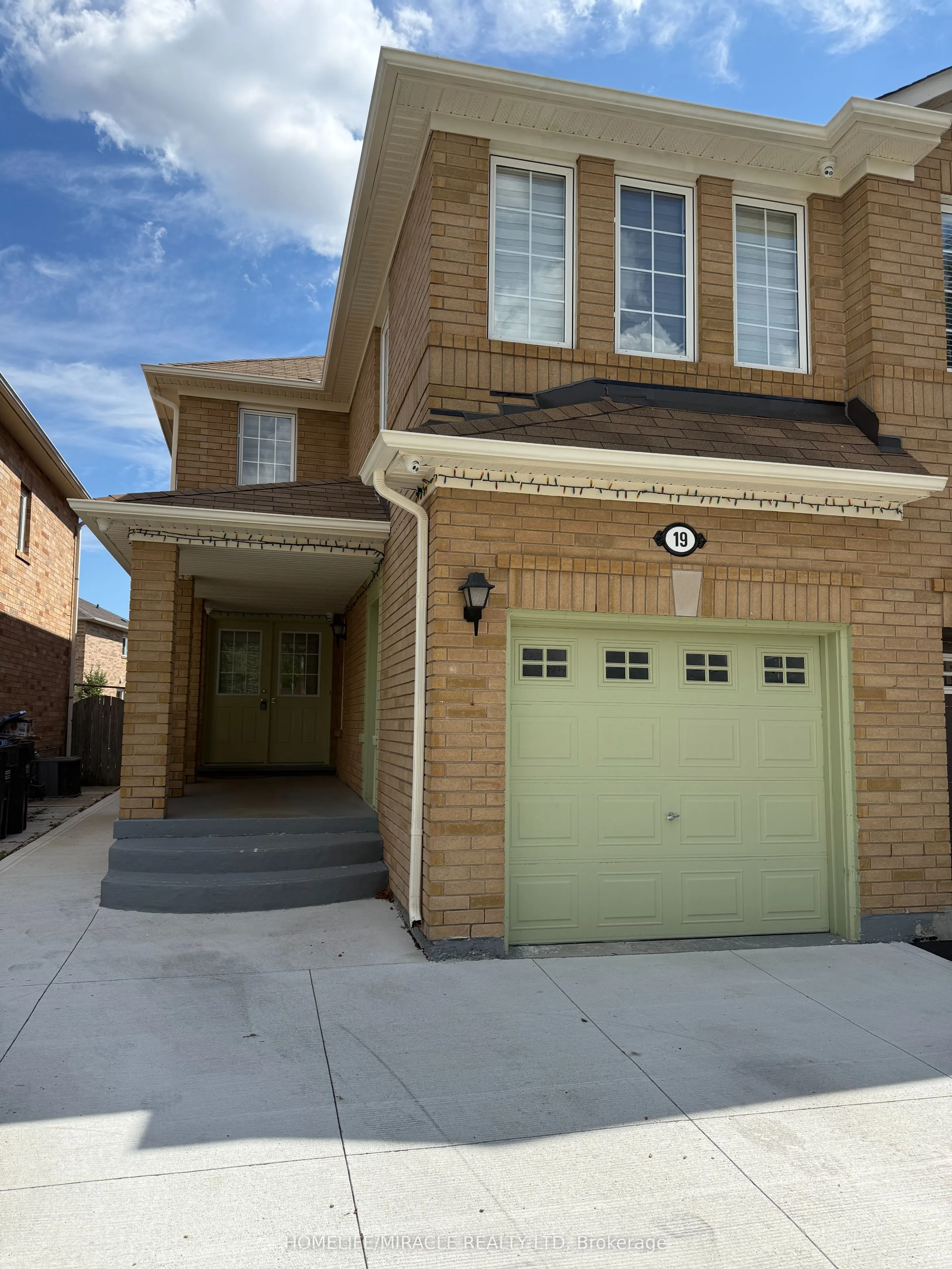 19 Garibaldi Drive
