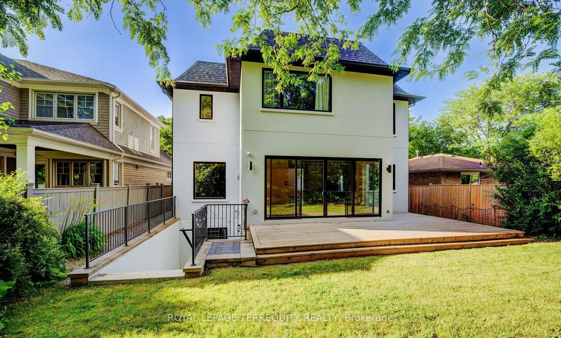 2457 Ventura Drive