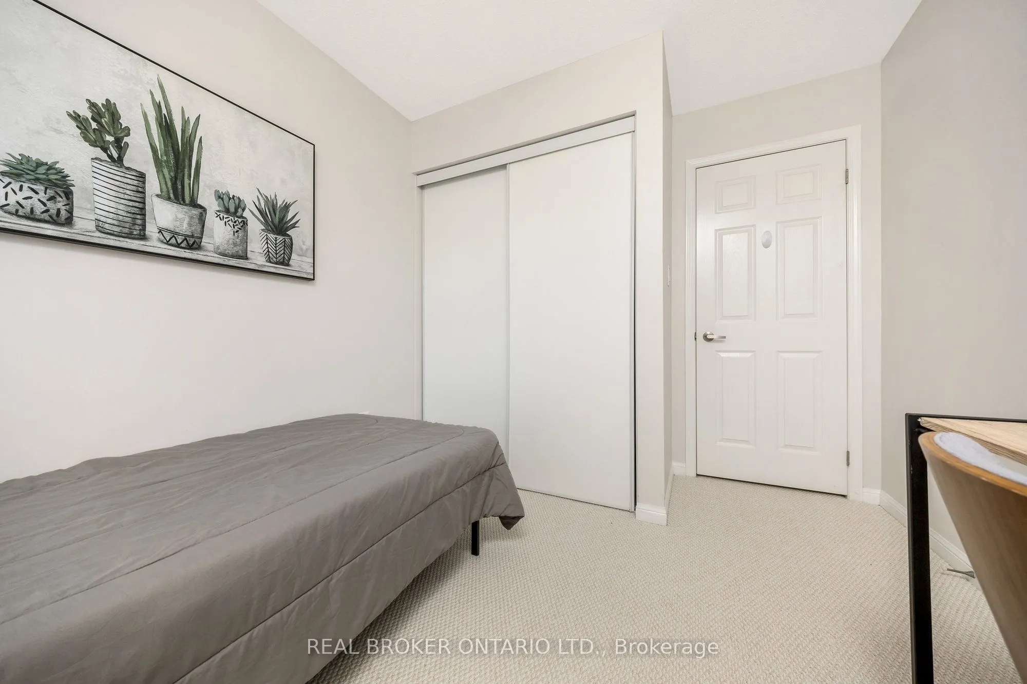 879 Willingdon Crescent