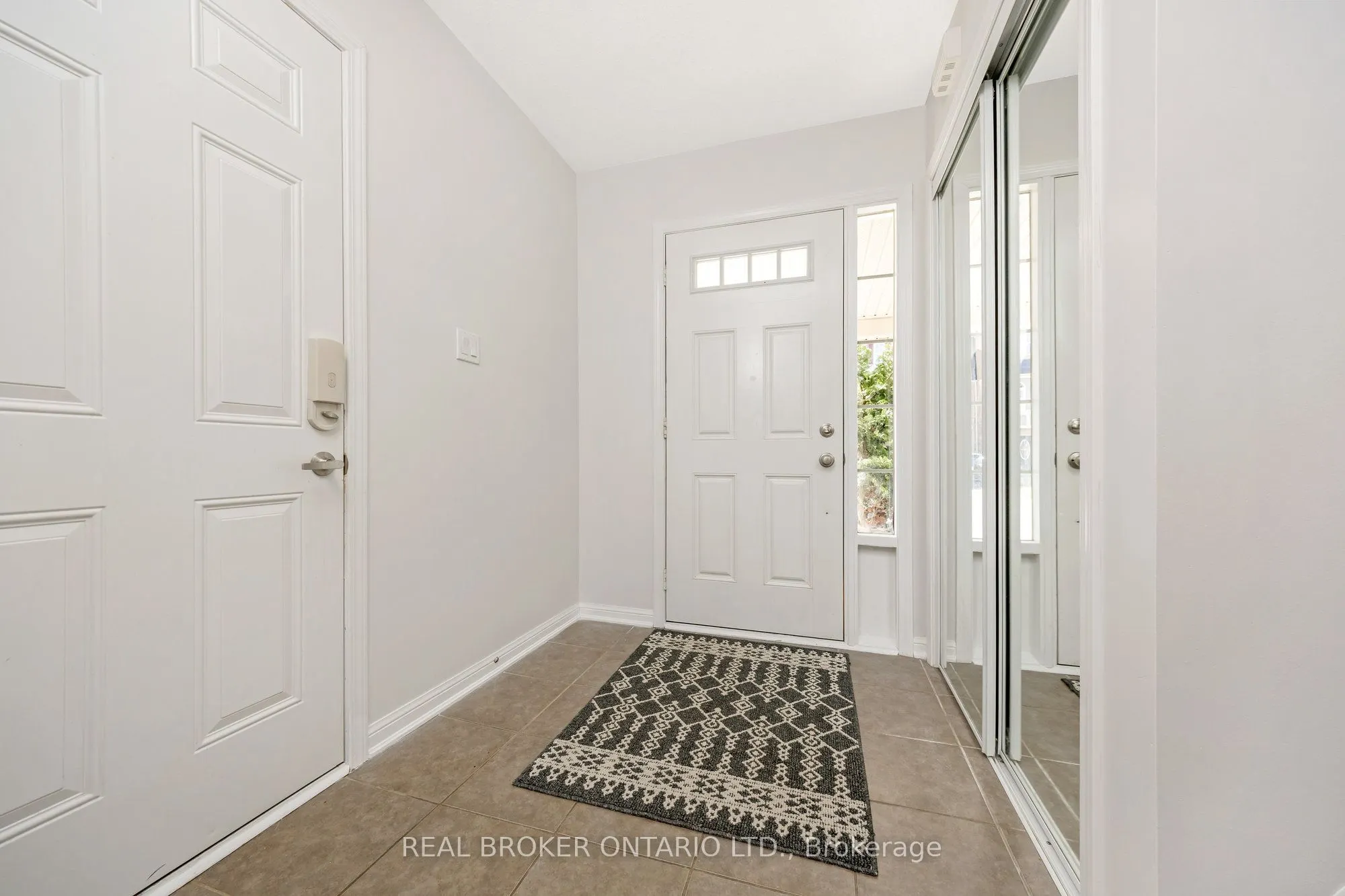 879 Willingdon Crescent