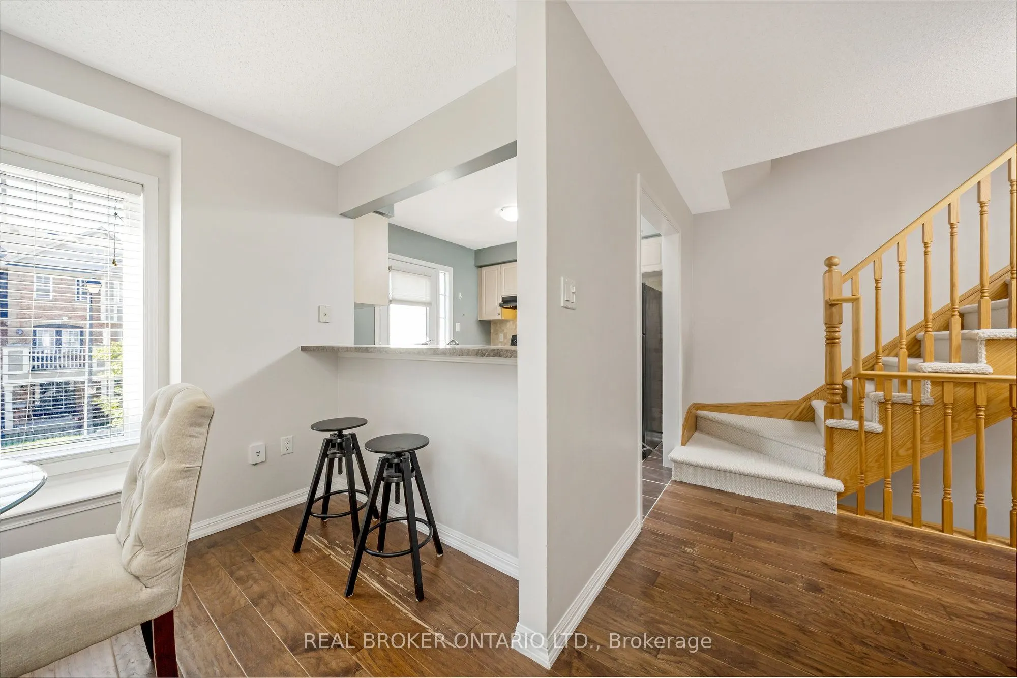 879 Willingdon Crescent