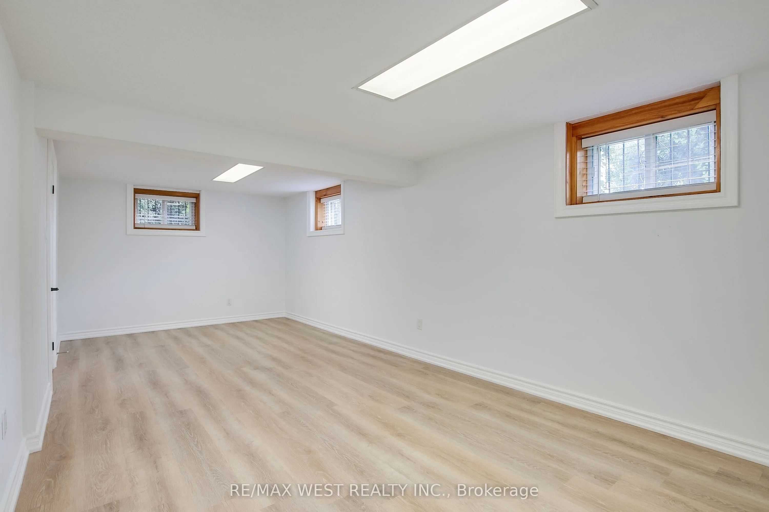 50 Larchmere Avenue