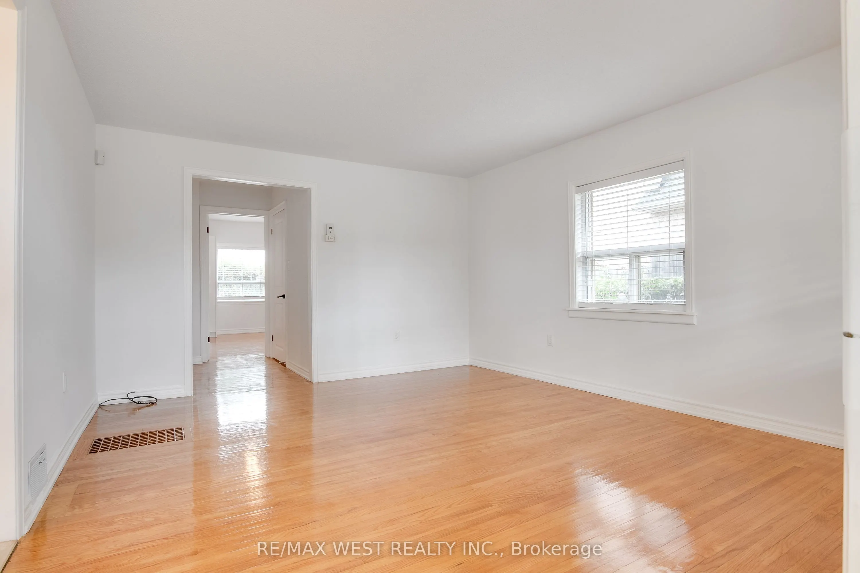 50 Larchmere Avenue