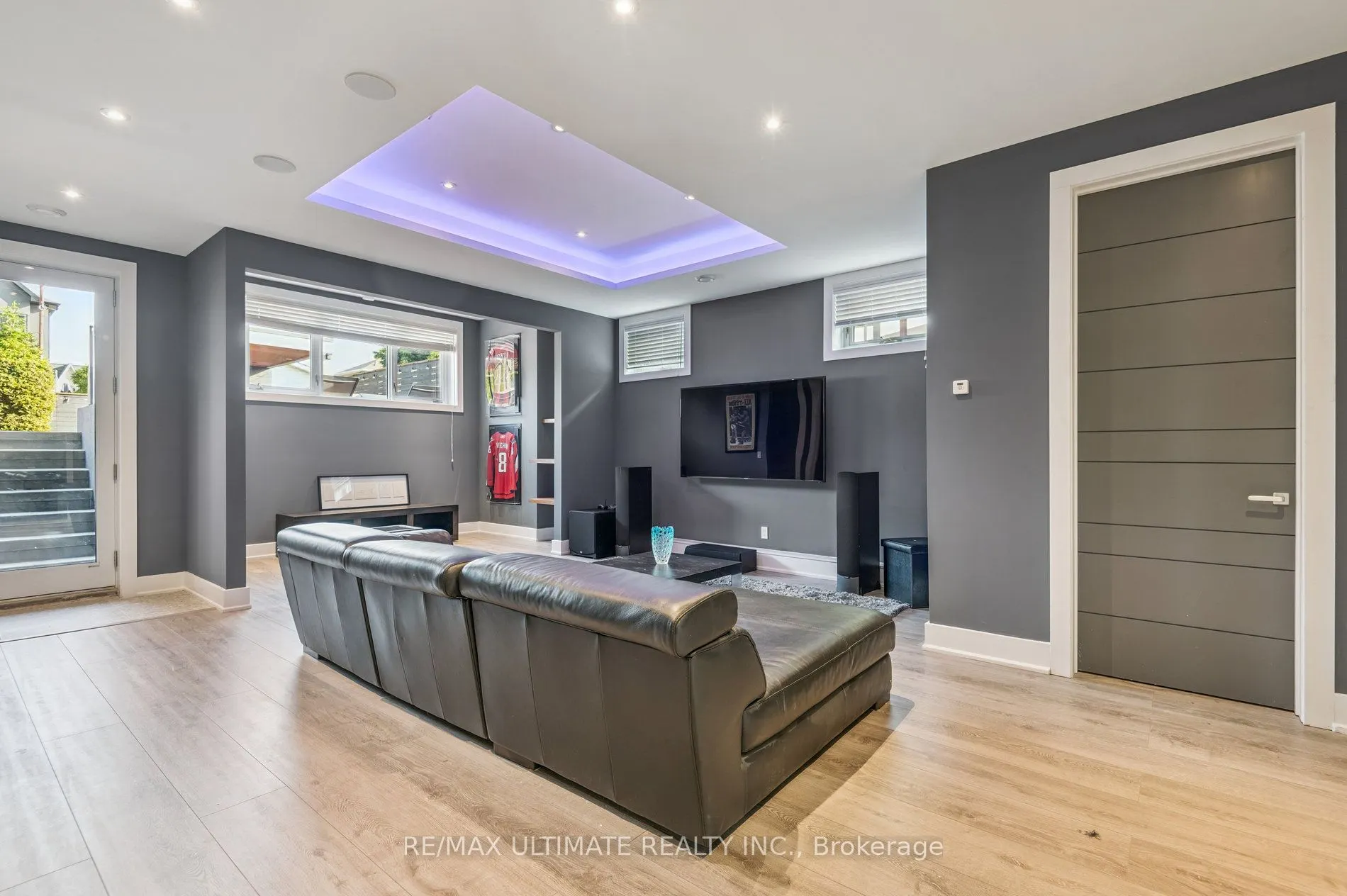 1139 Glengrove Avenue W