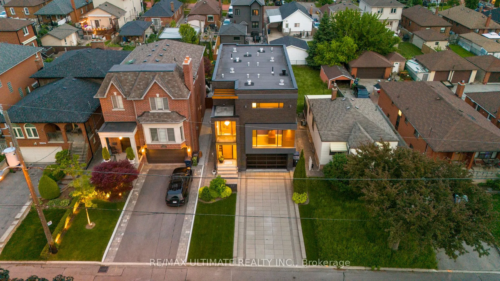 1139 Glengrove Avenue W