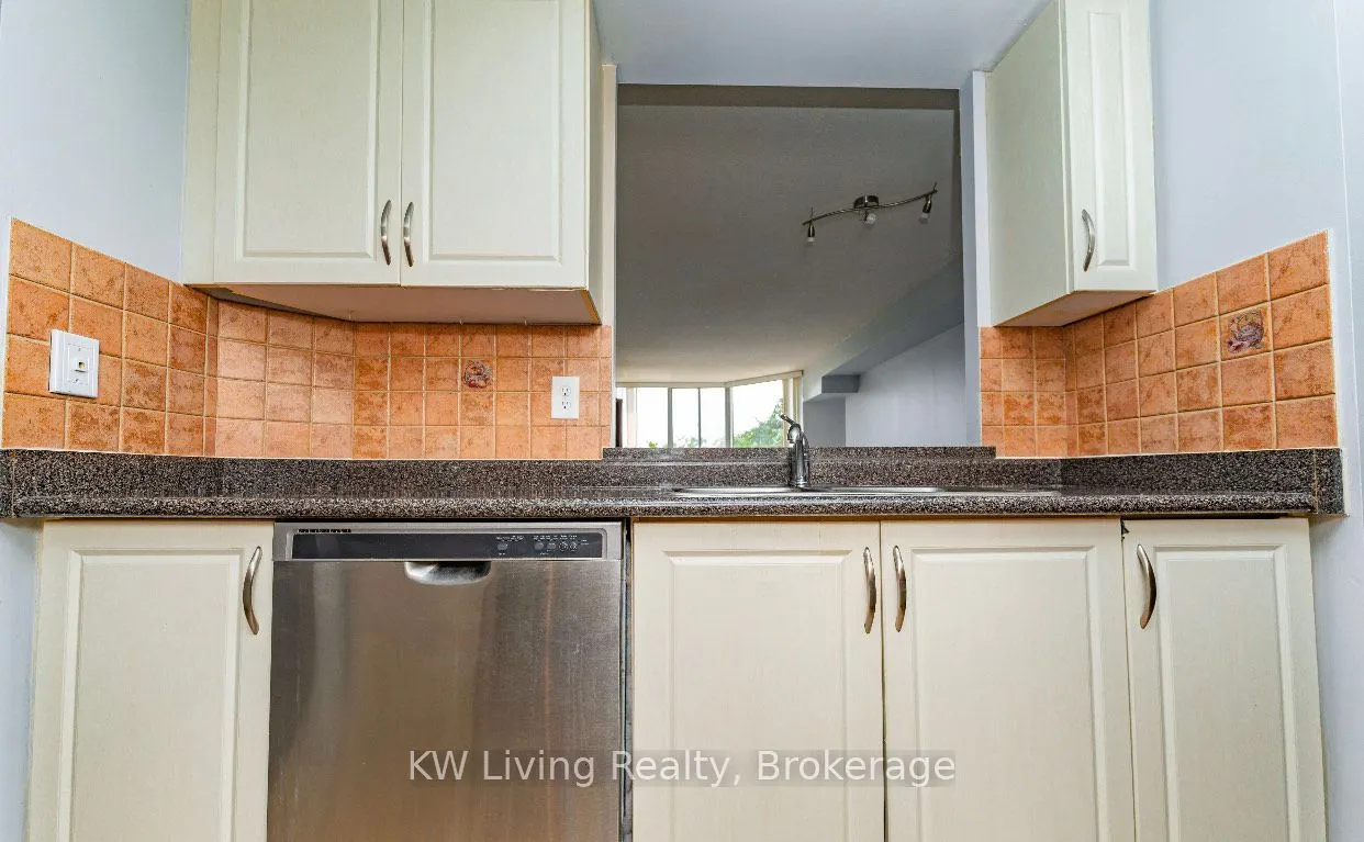 1001 Cedarglen Gate, #422
