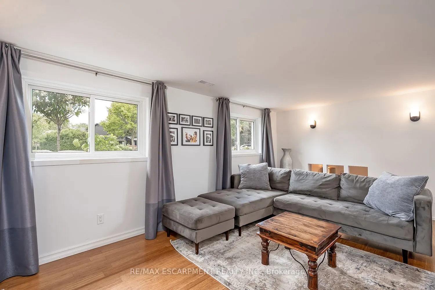406 Oakwood Drive