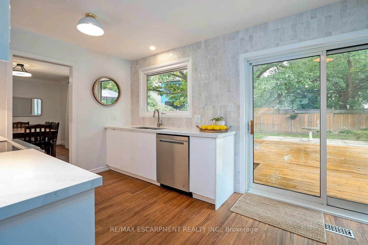 406 Oakwood Drive