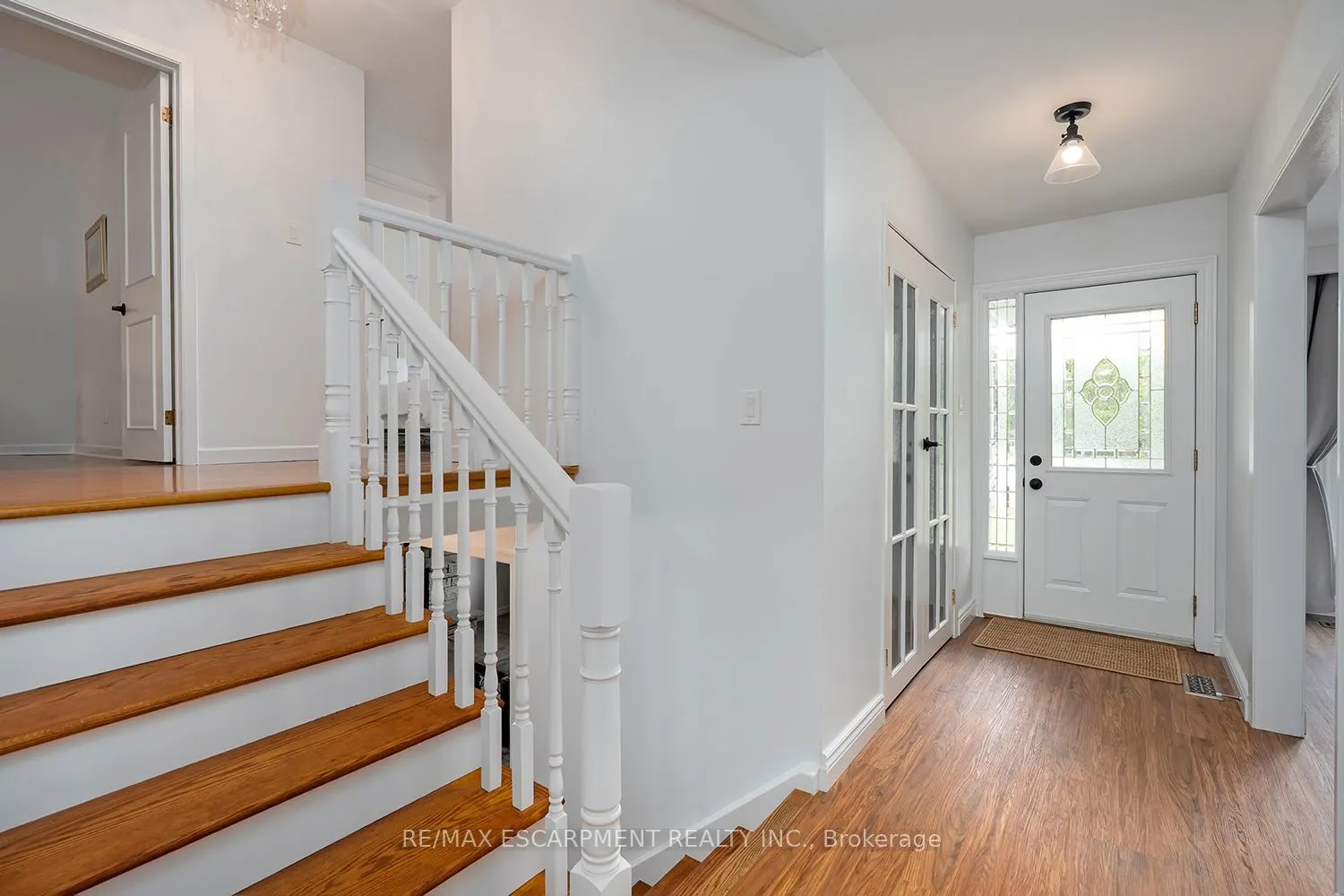 406 Oakwood Drive