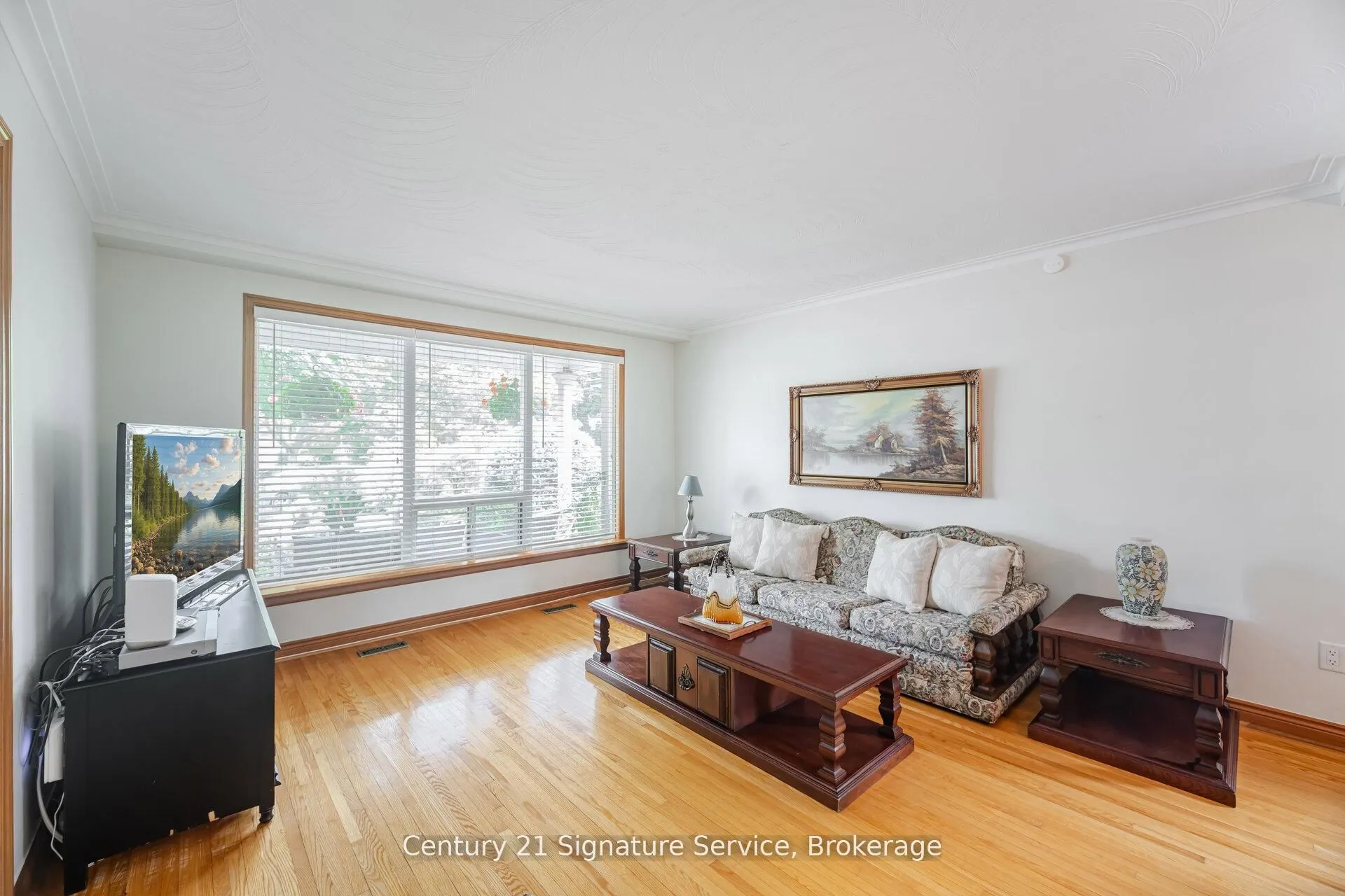 512 Selsey Drive