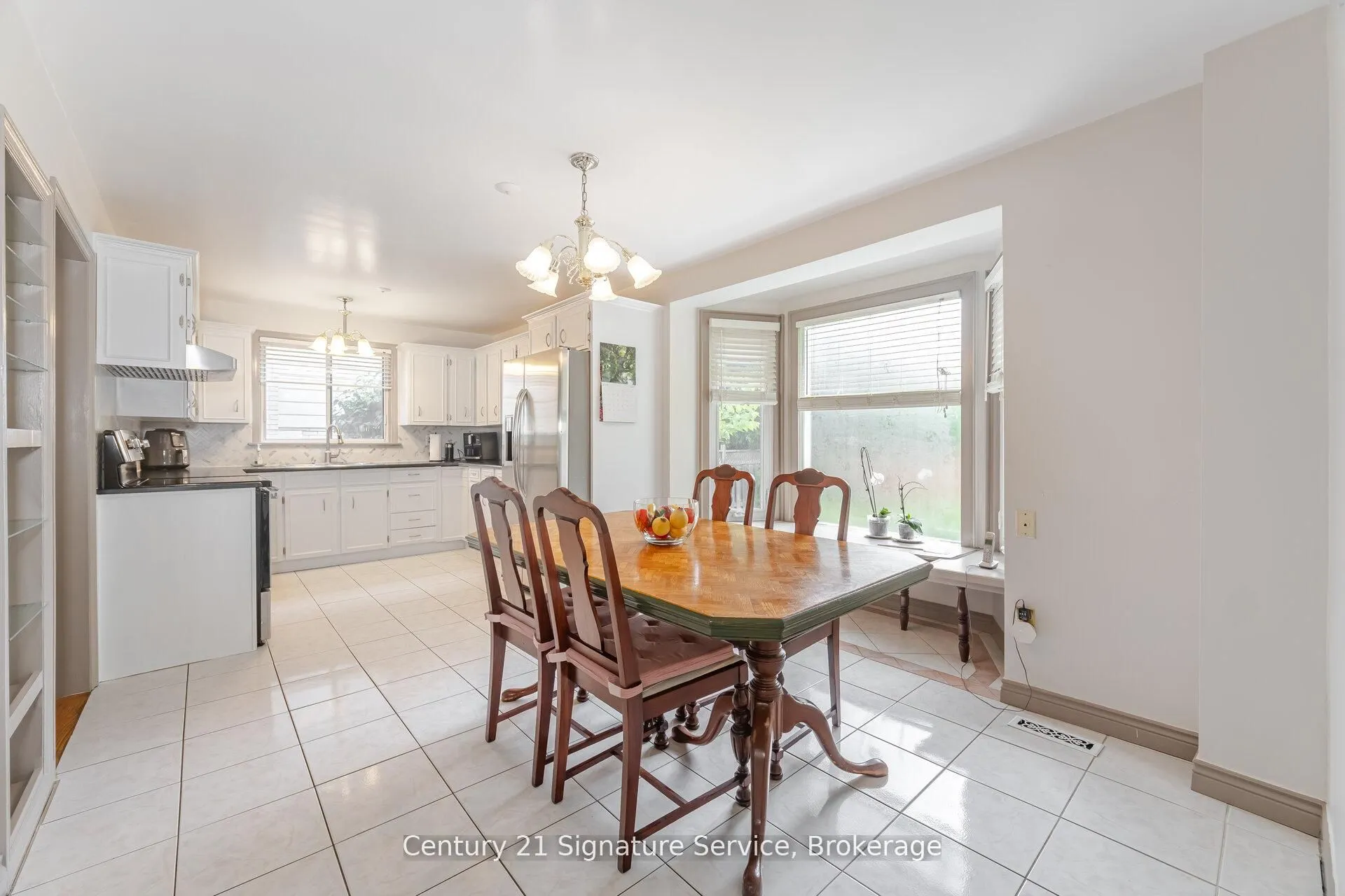 512 Selsey Drive