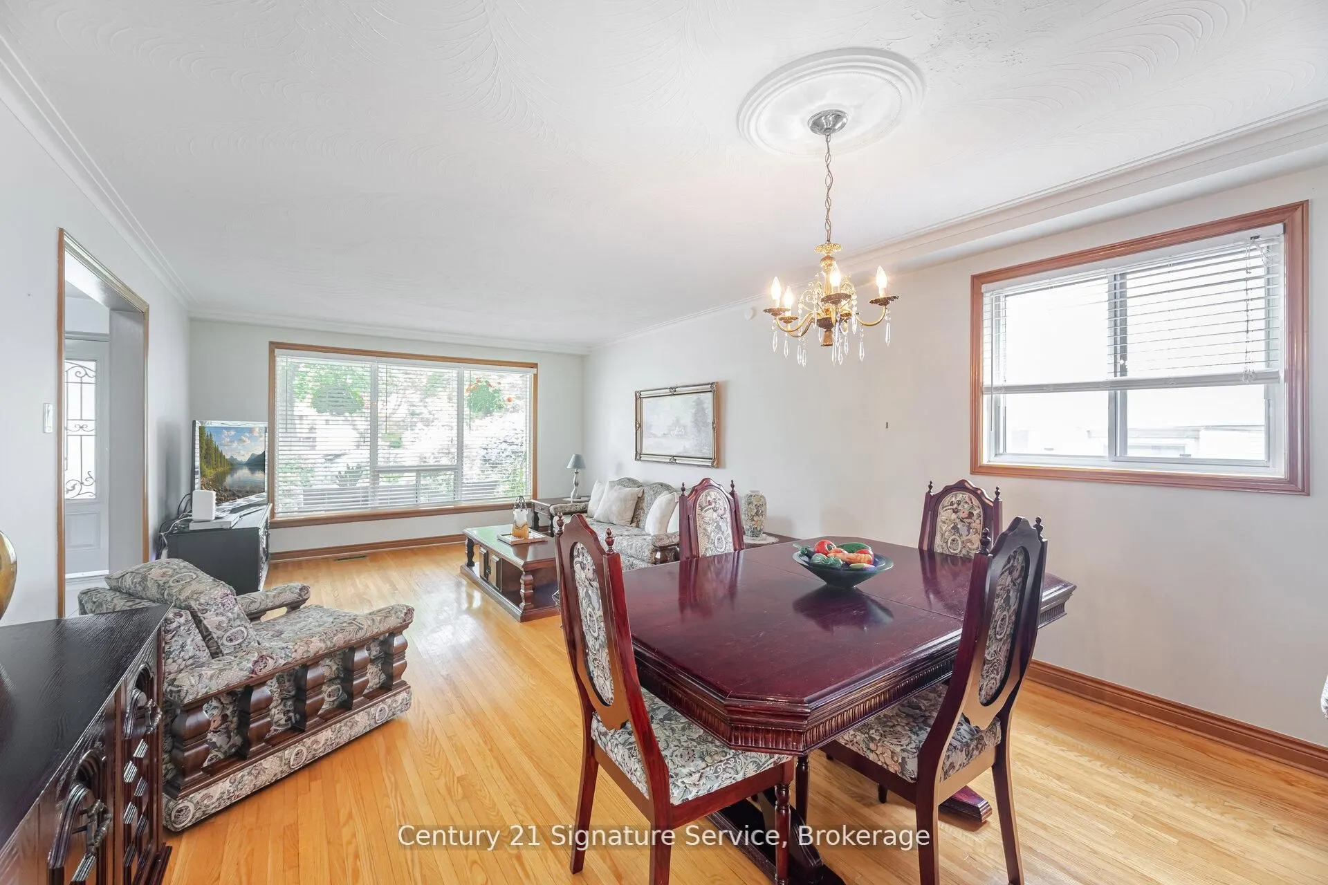 512 Selsey Drive