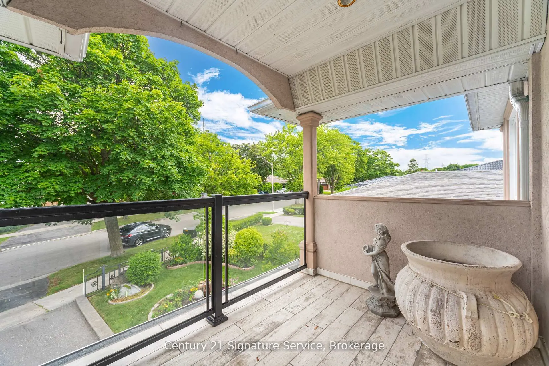 512 Selsey Drive