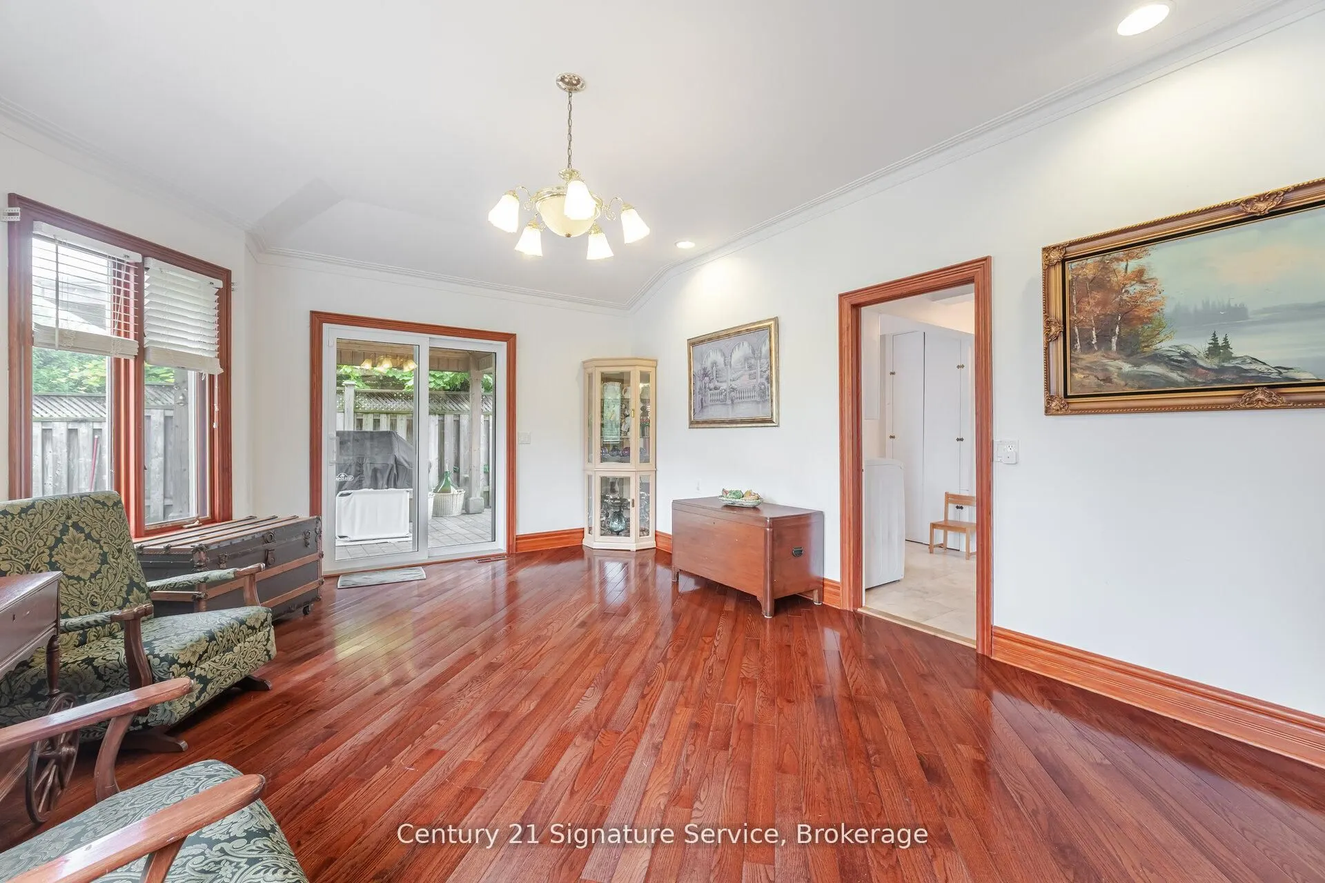 512 Selsey Drive