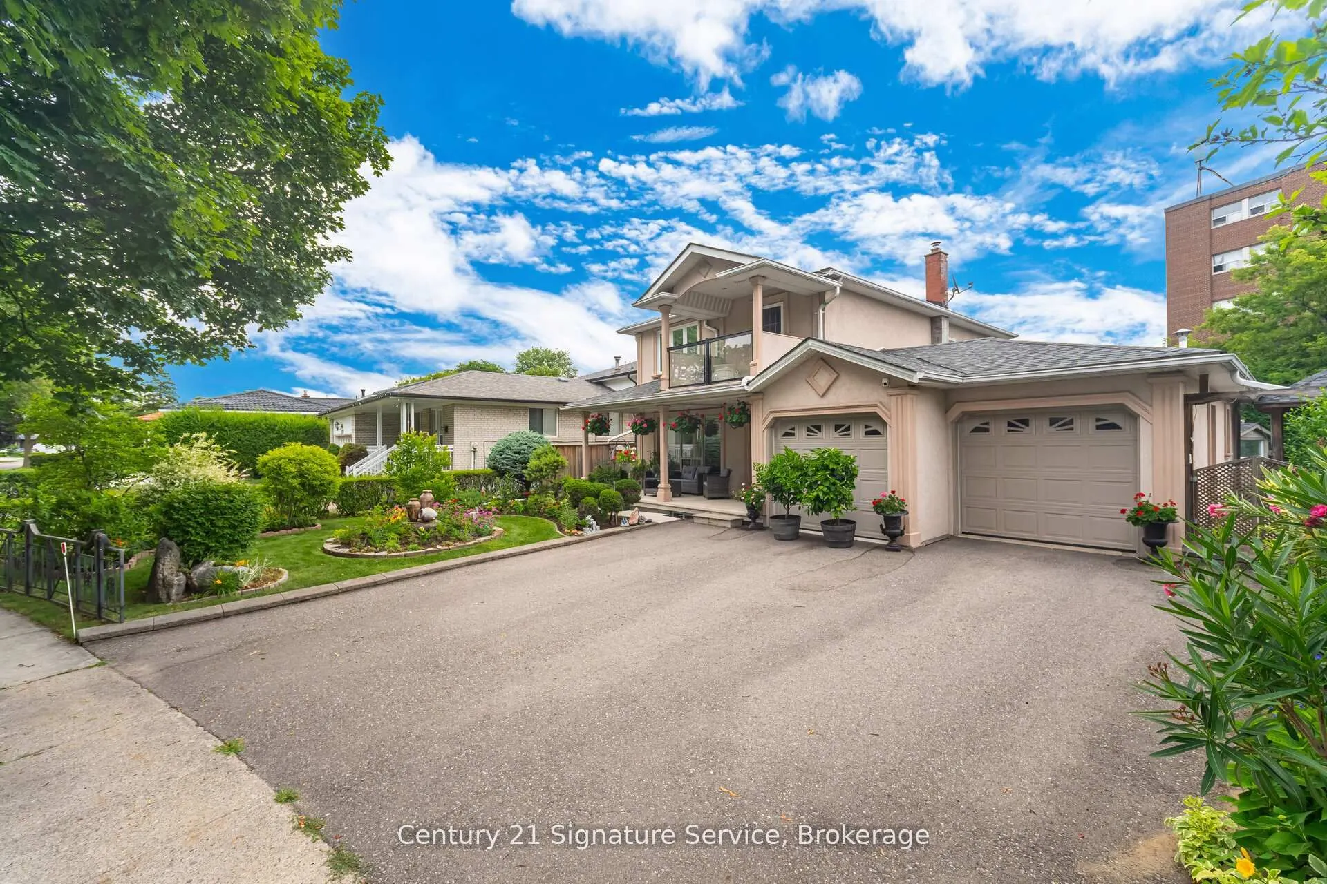 512 Selsey Drive
