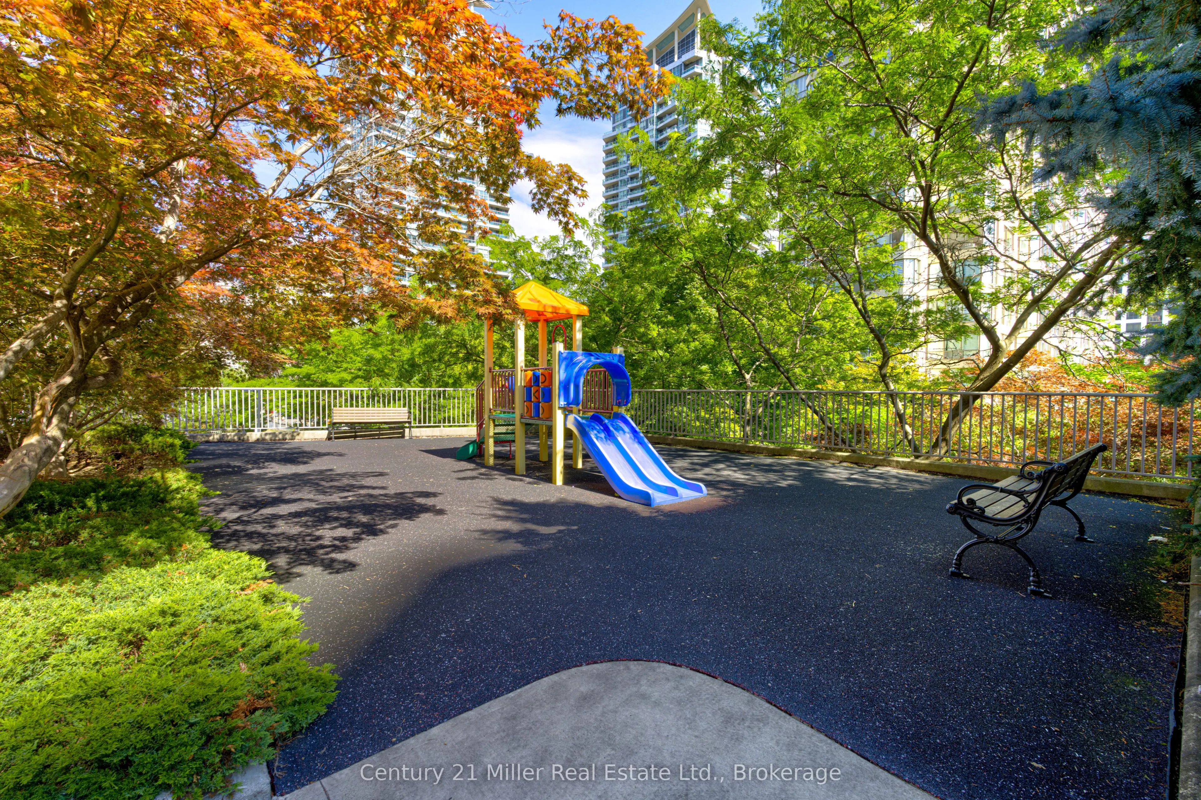 156 Enfield Place, #1210