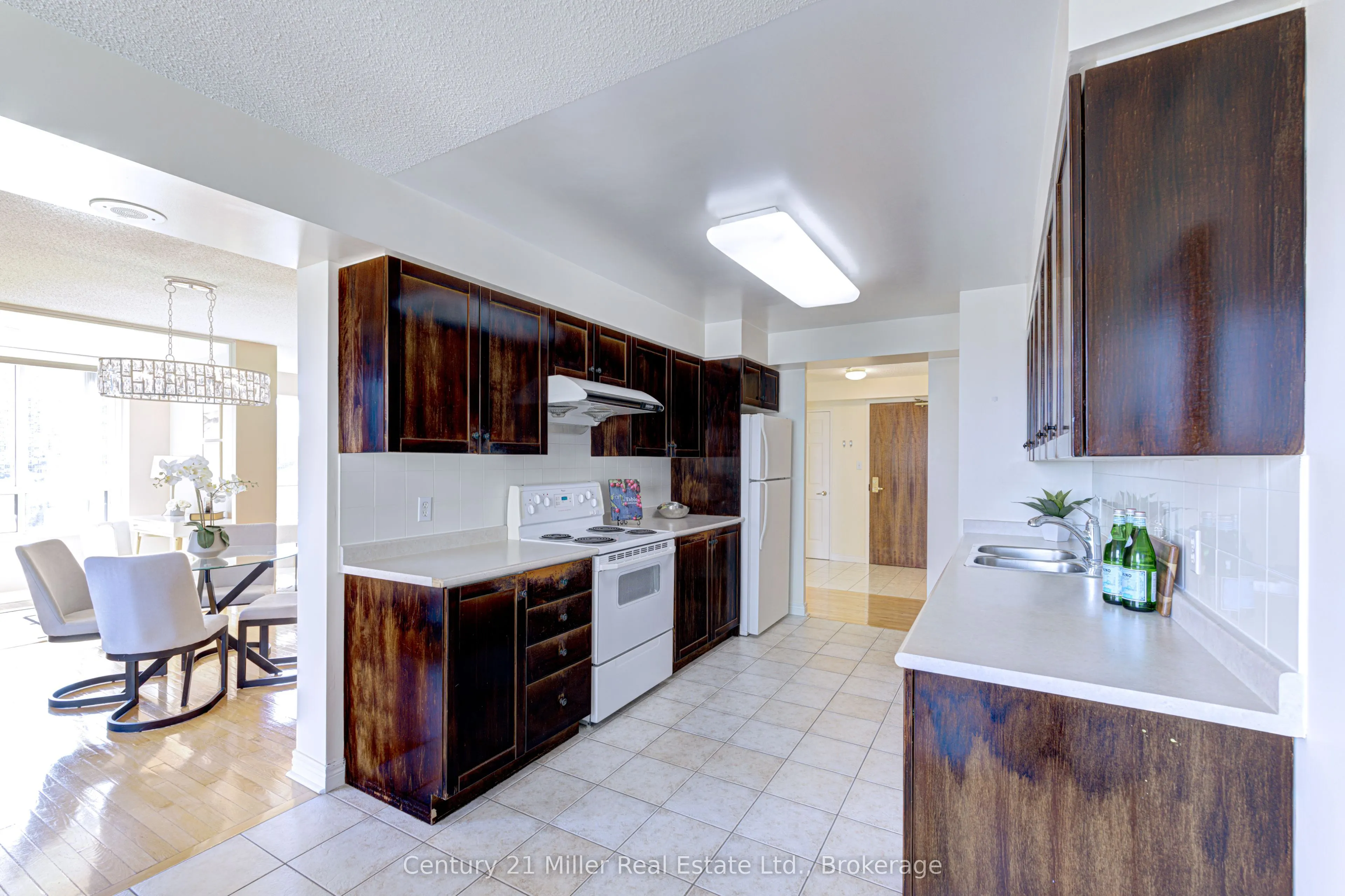 156 Enfield Place, #1210