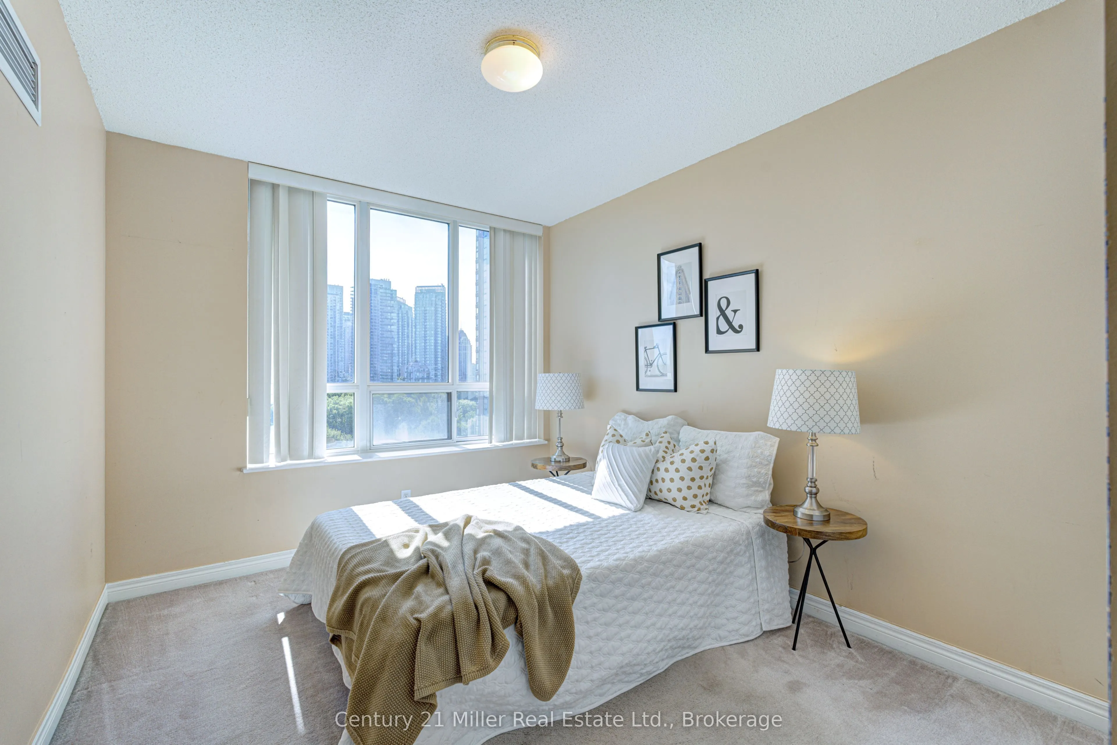 156 Enfield Place, #1210