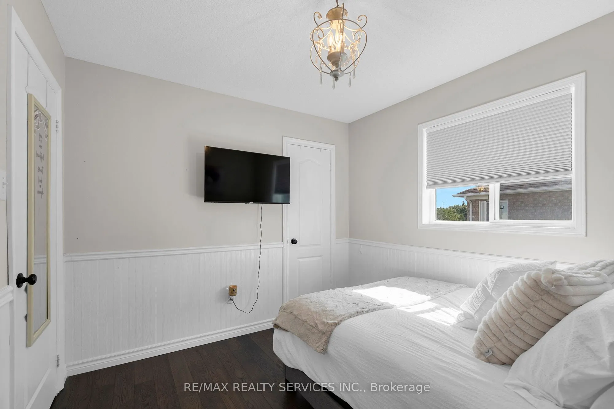 130 Porchlight Road