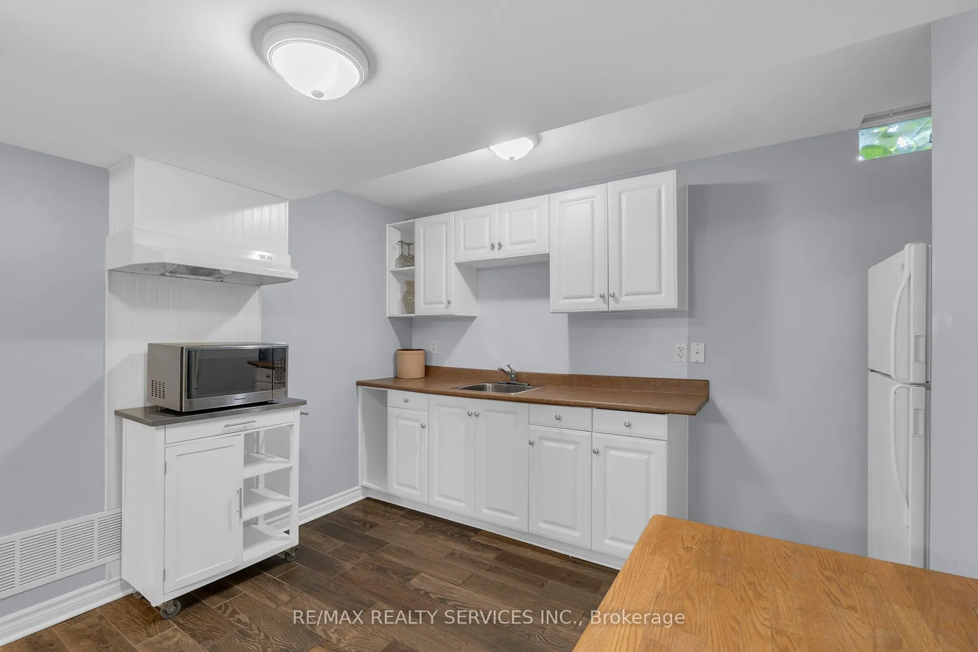 130 Porchlight Road