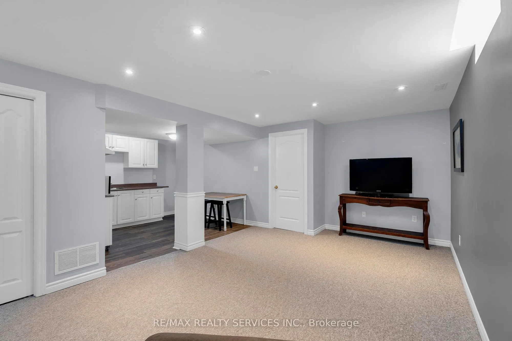 130 Porchlight Road