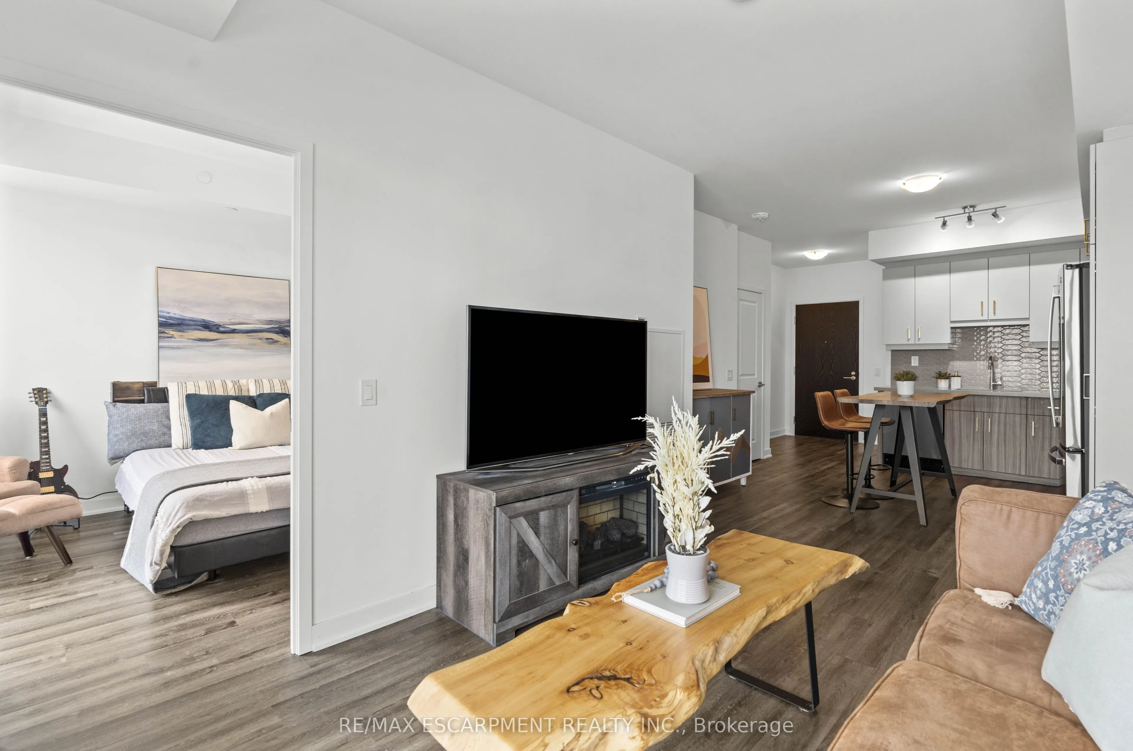 2007 James Street, #1604