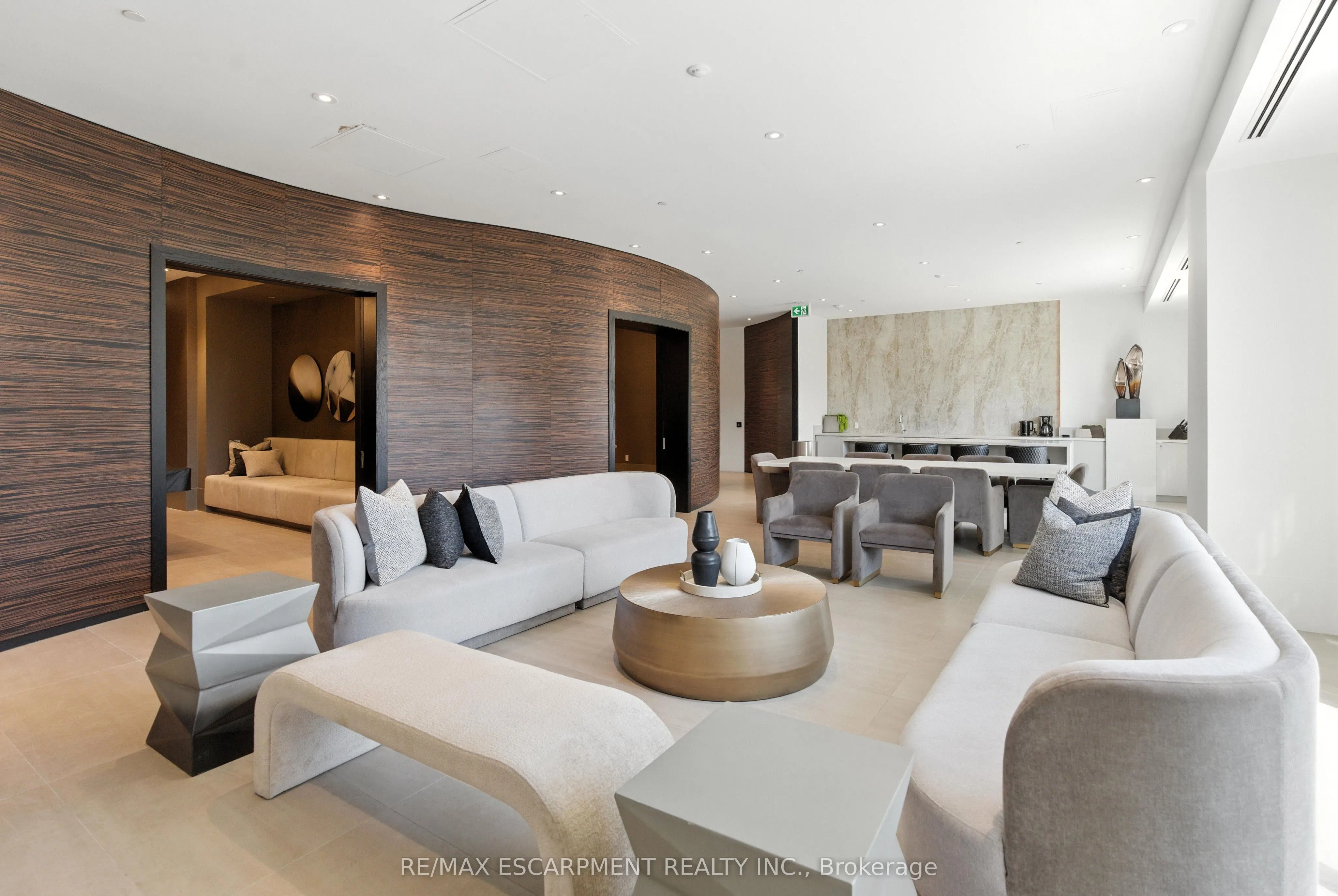 2007 James Street, #1604