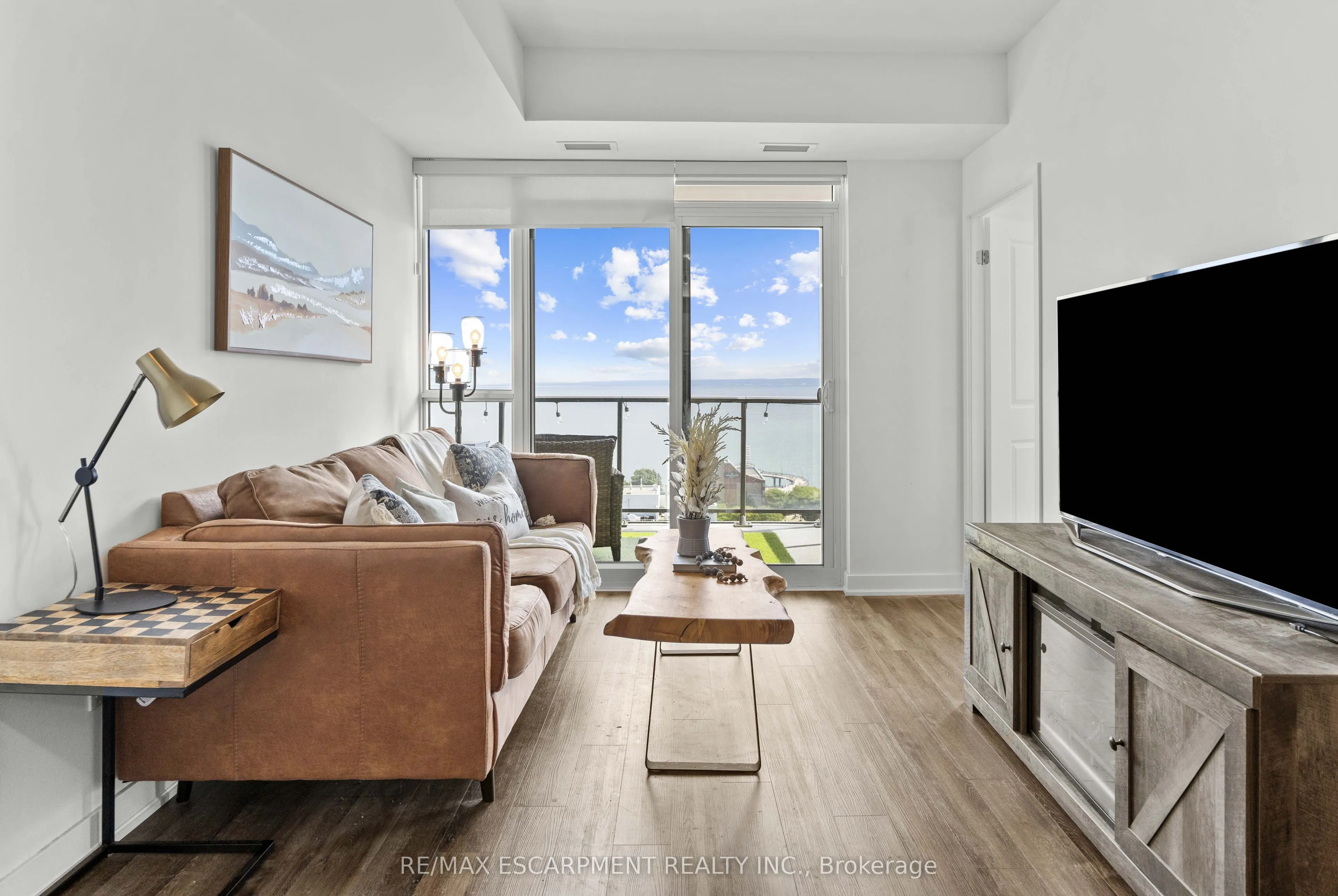 2007 James Street, #1604