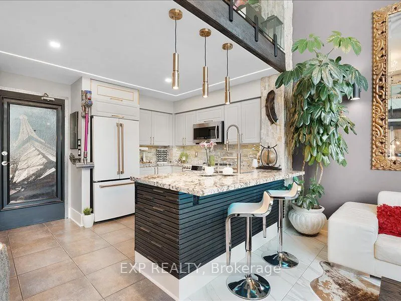 300 Manitoba Street, #PH416