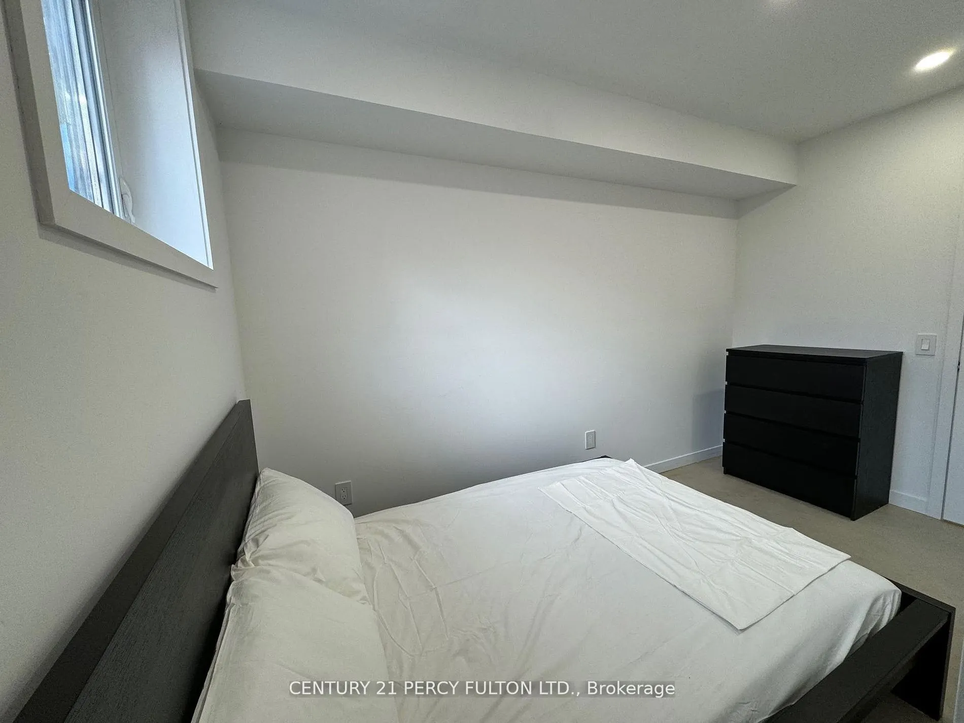 890 Ossington Avenue, #Bsmt