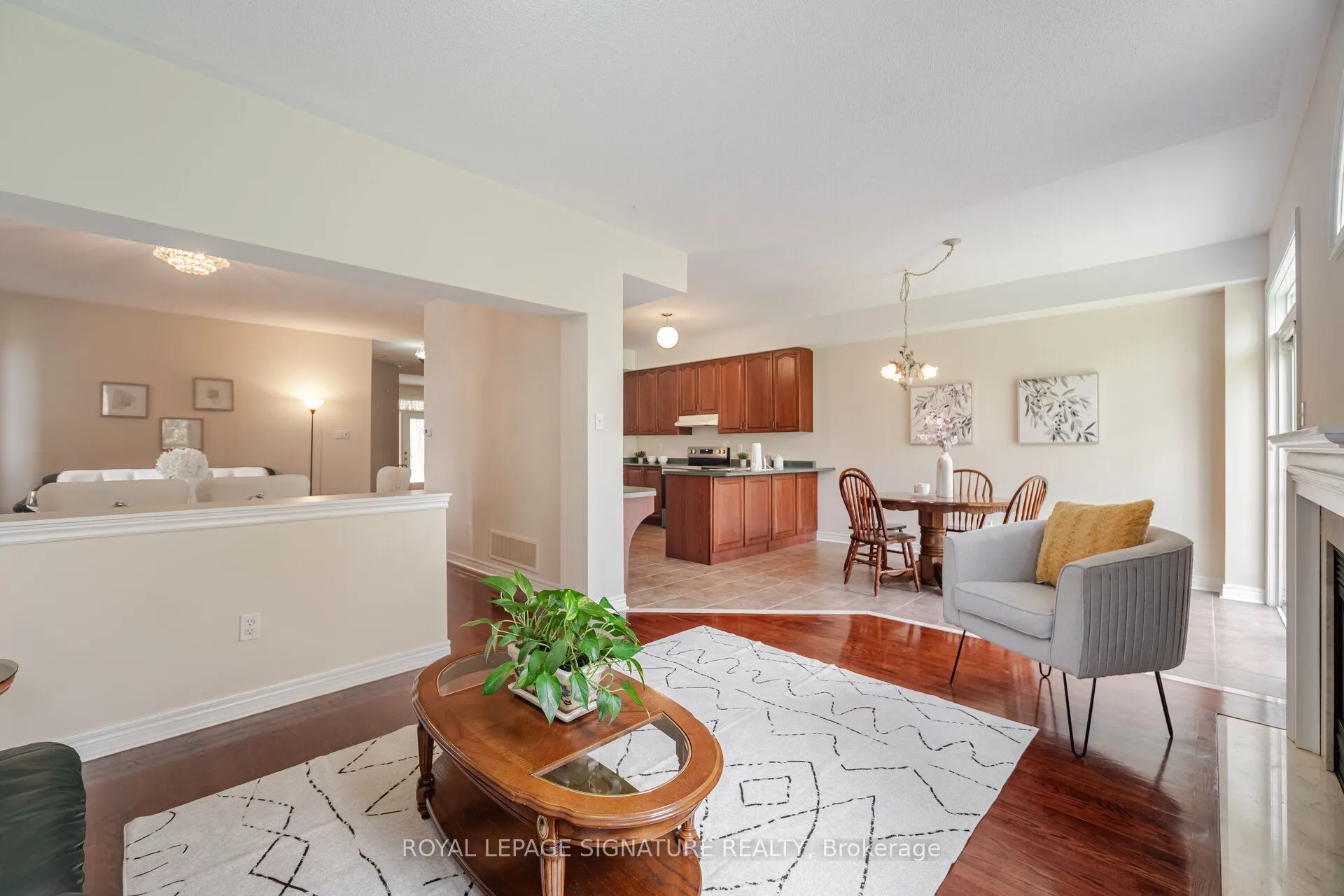 16 Aria Lane