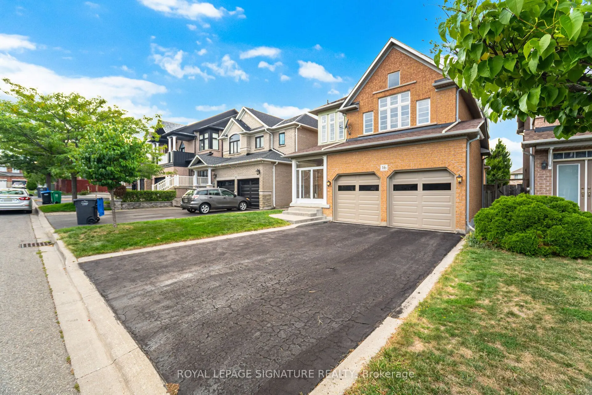 16 Aria Lane