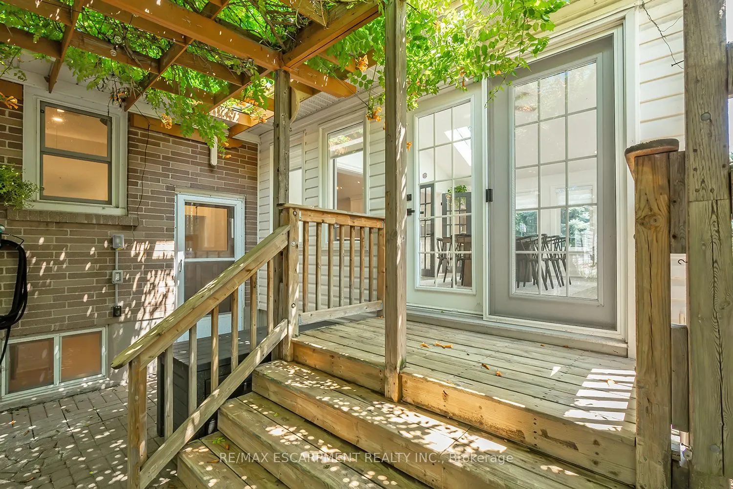 564 Maplehill Drive