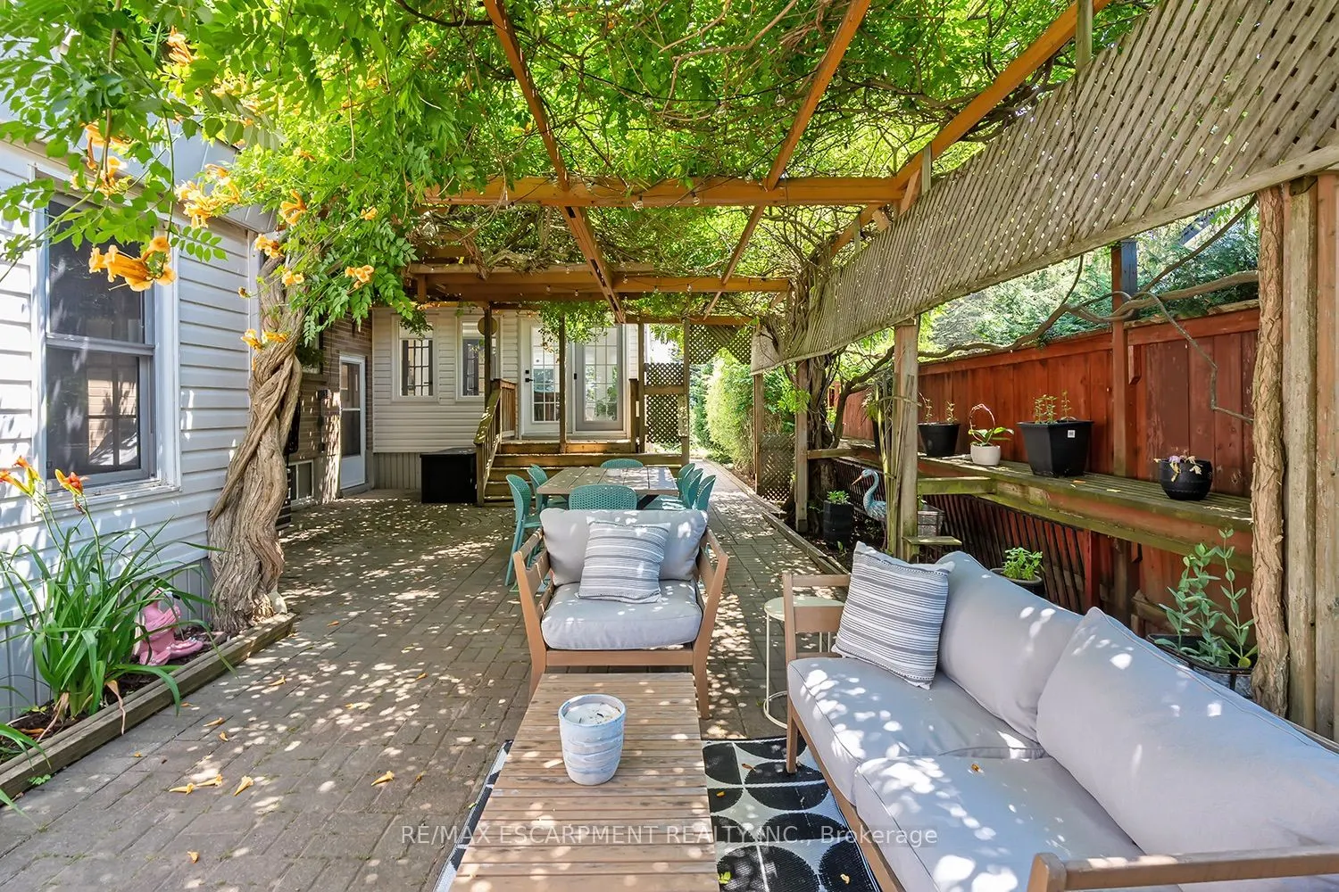 564 Maplehill Drive