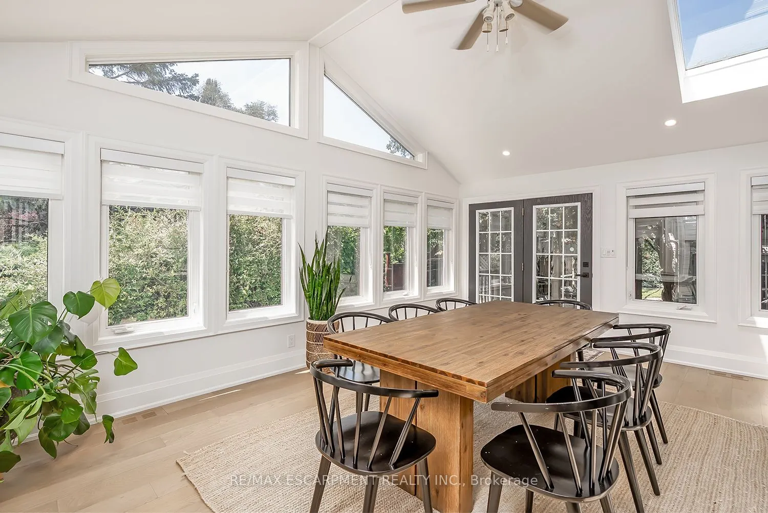 564 Maplehill Drive