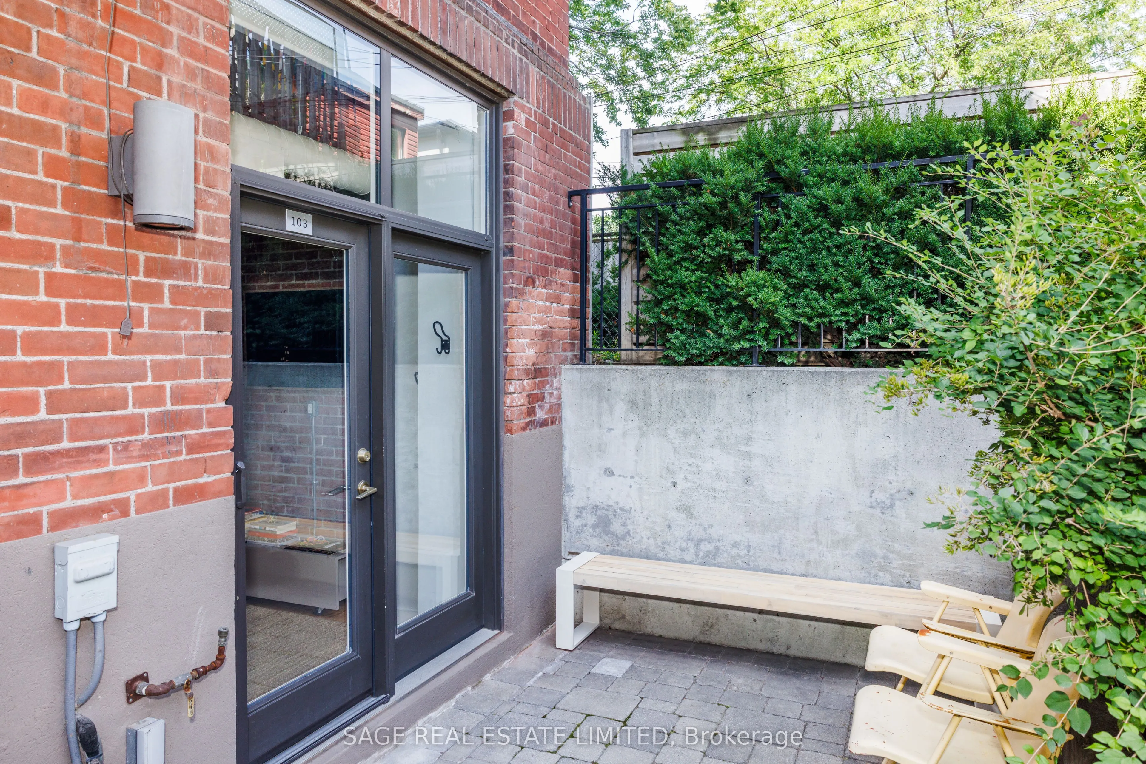 152 Annette Street, #103