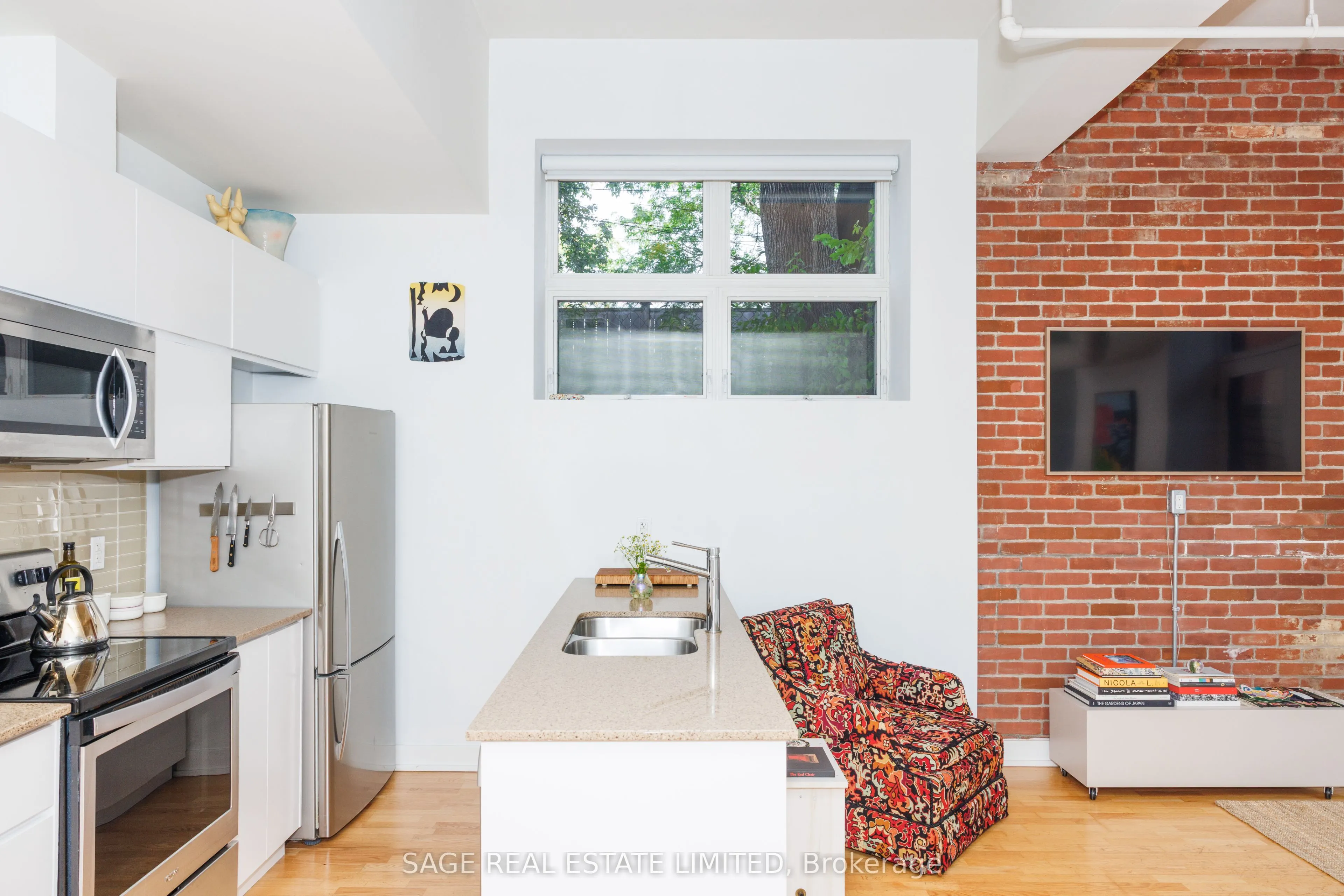 152 Annette Street, #103
