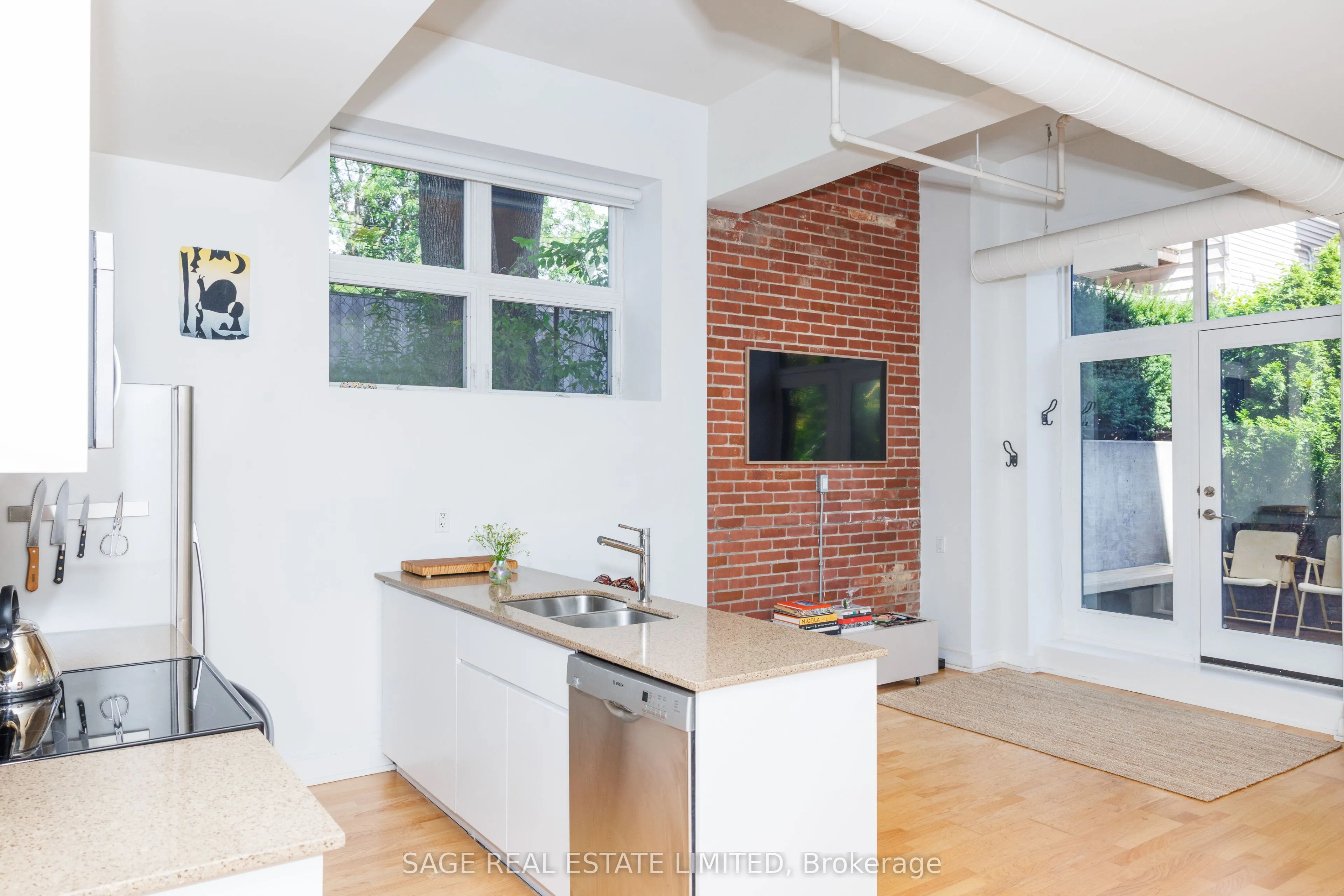 152 Annette Street, #103