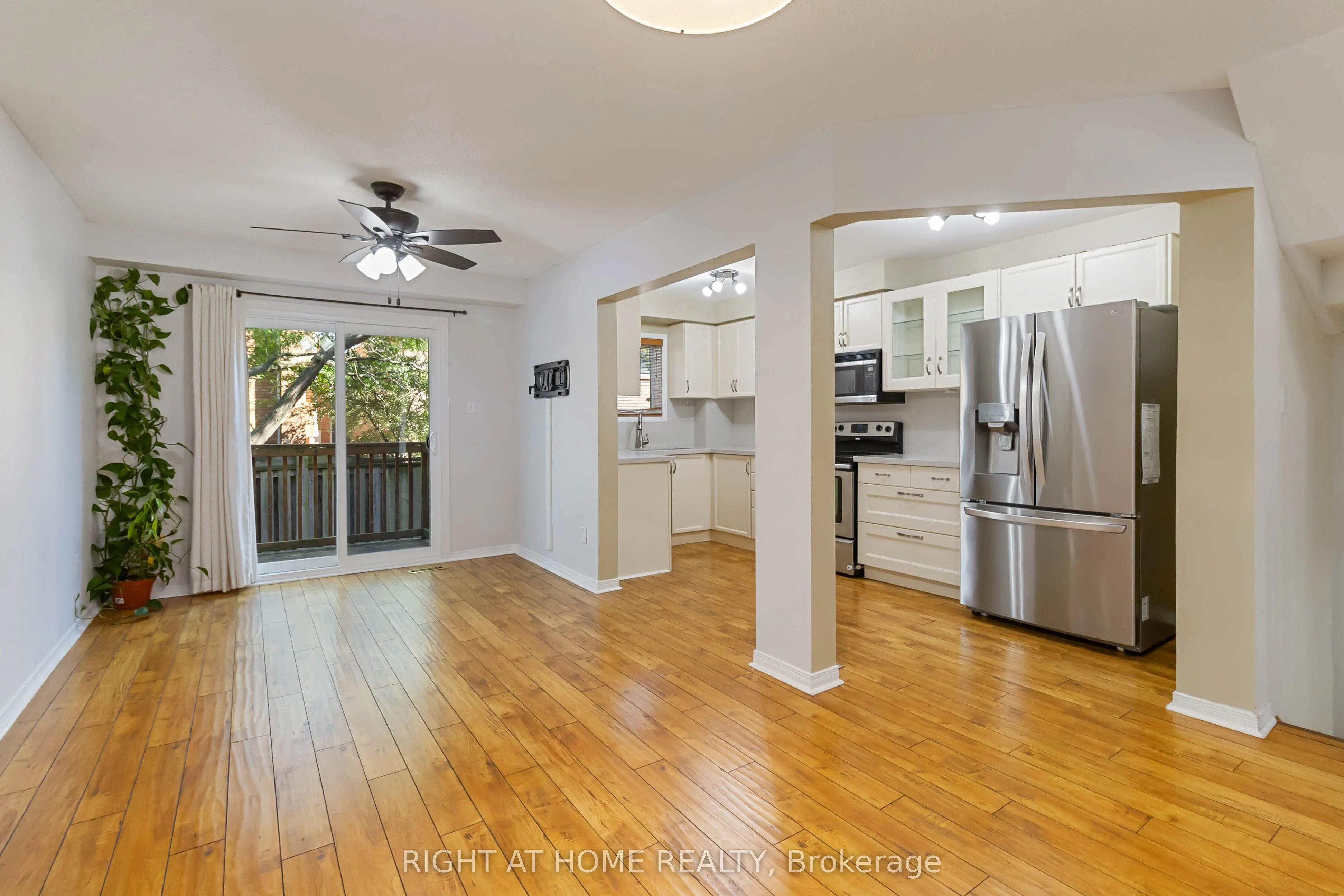 1520 Reeves Gate, #12